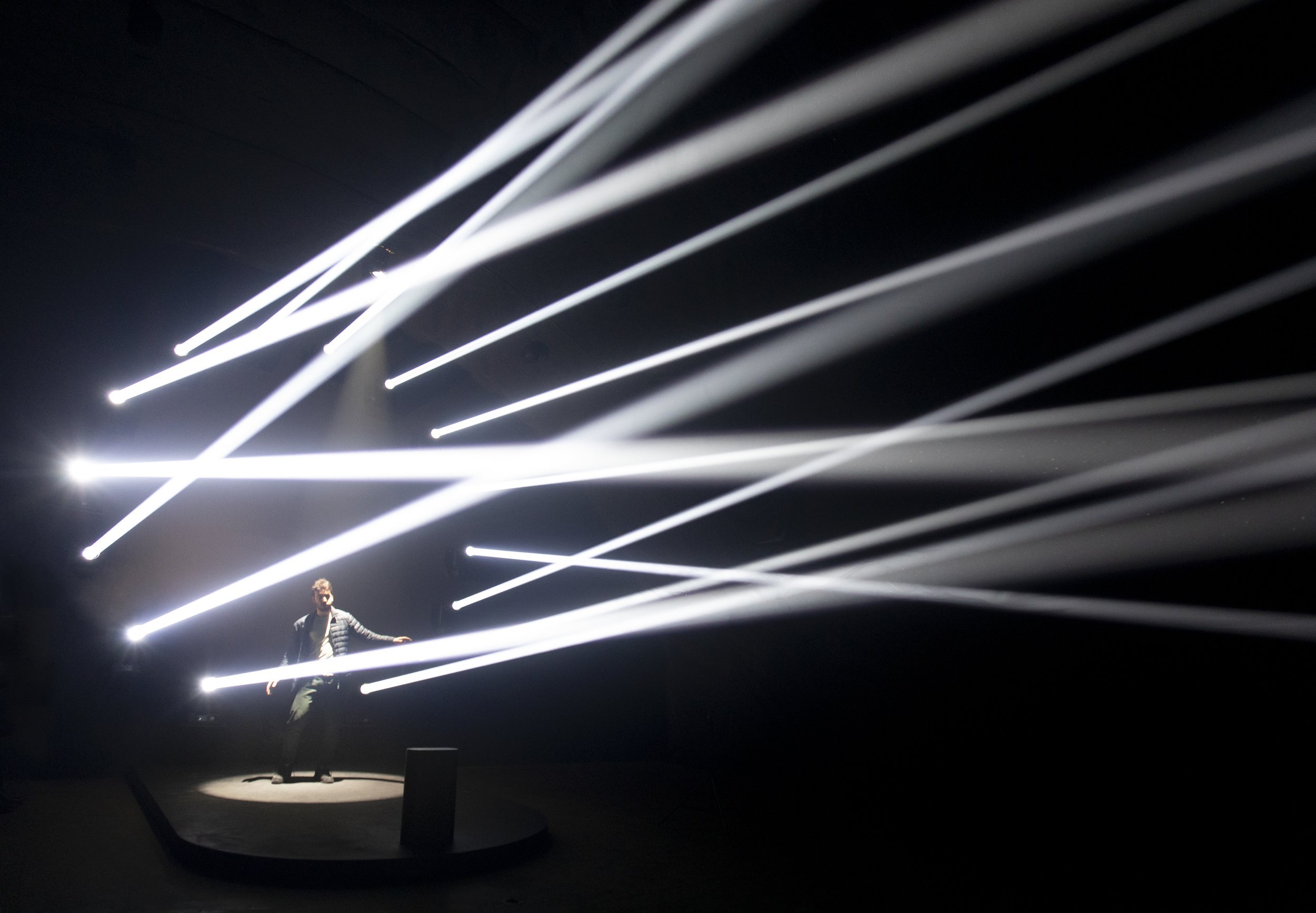 Humanscale+-Bodies+in+Motion-H.R.-15.jpg