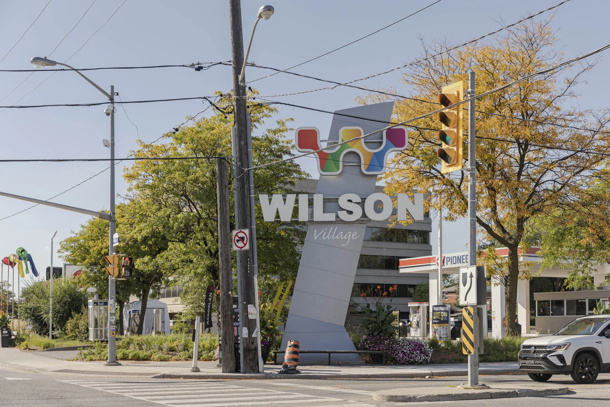 Wilson BIA Parkette and Sign
