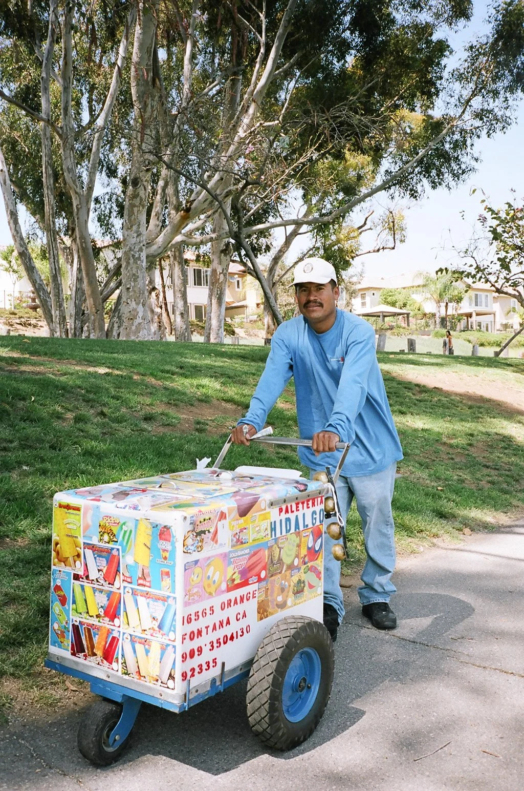 icecreamguy (5 of 1).jpg