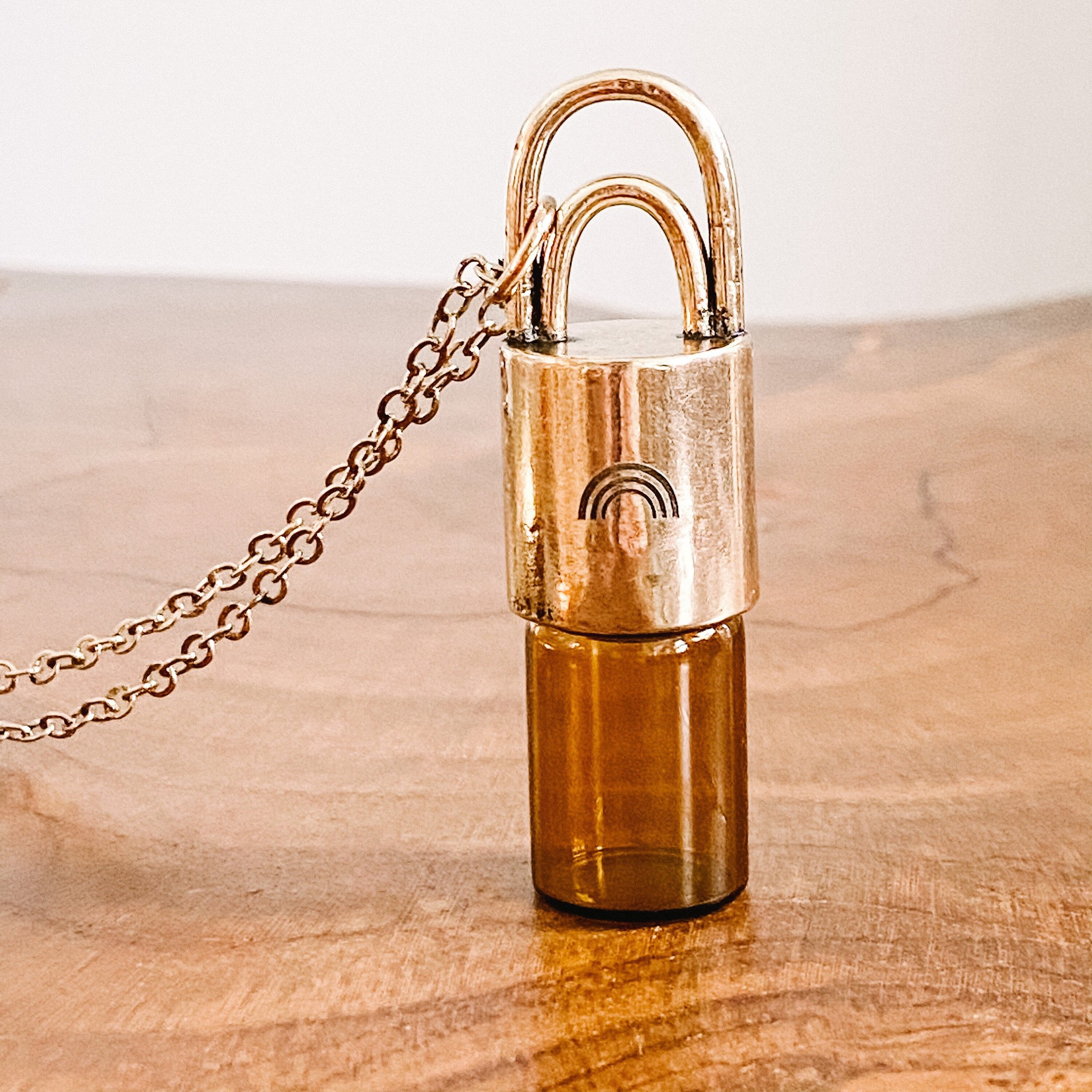 https://i.etsystatic.com/10493468/r/il/3220ca/3005425398/il_fullxfull.3005425398_g98a.jpg