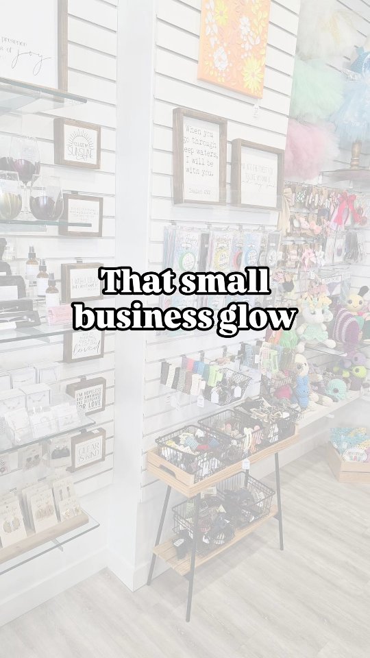 They say running a small biz gives you a 'glow'... Yeah, it’s the unbothered, over-caffeinated, haven’t-slept-in-days kind of glow.
Shoutout to the makers and multitaskers out here radiating resilience and dry shampoo.
Is anyone else sp