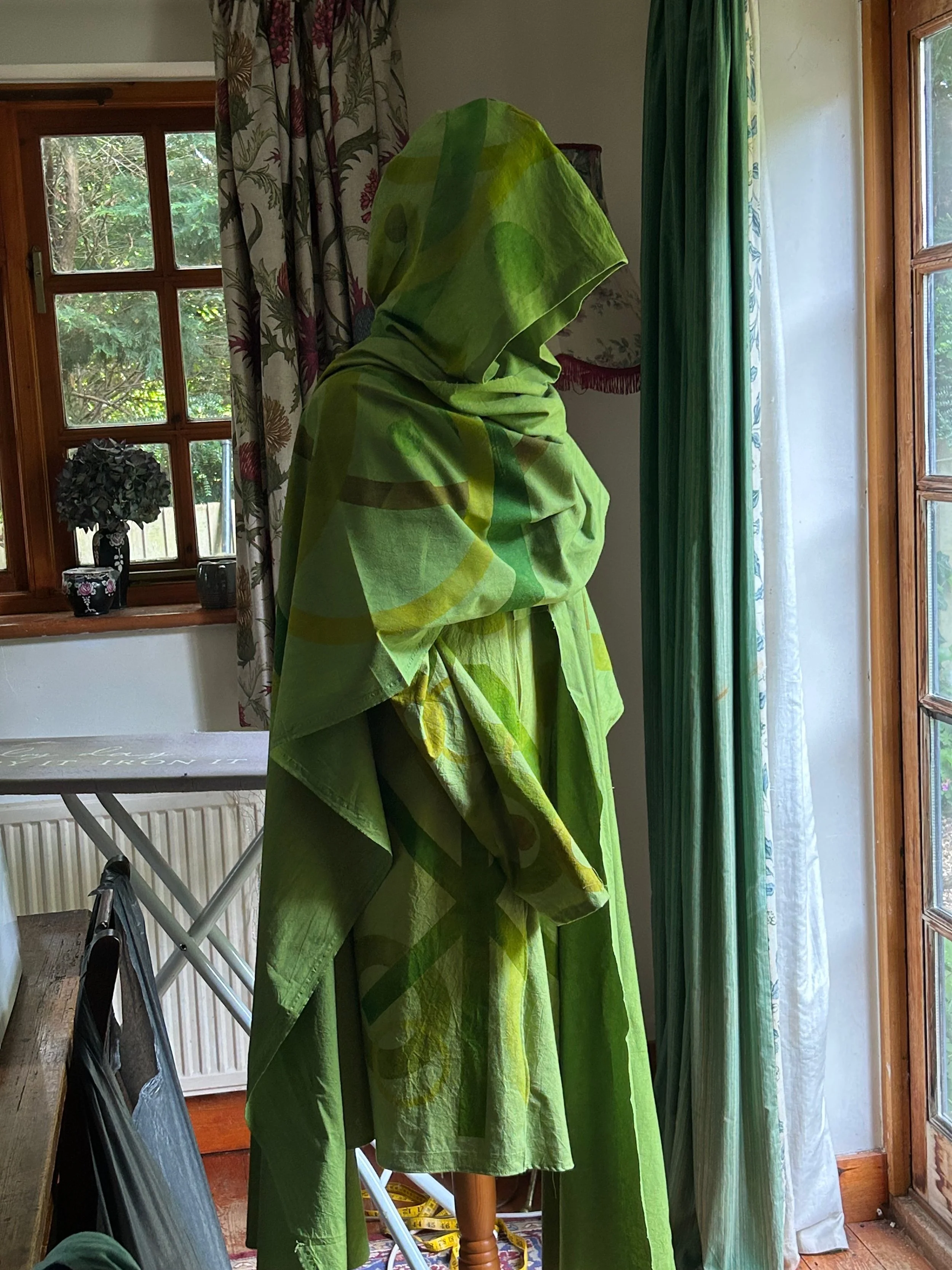 Design:
Main costume finished.