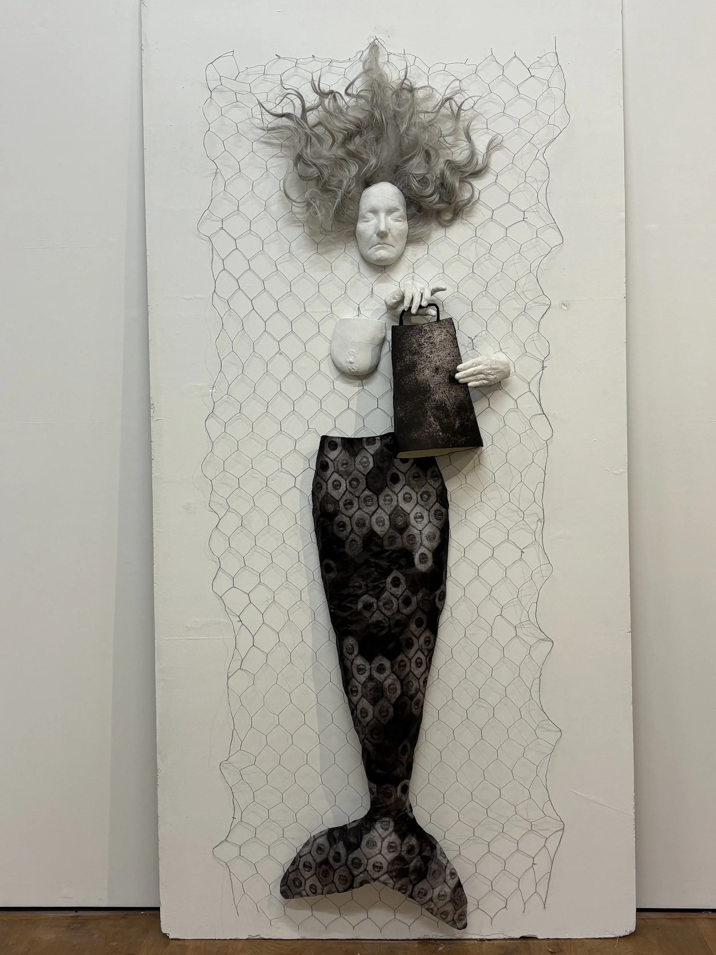 Mermaid Construction
Mermaid with a model Marden Bell 1
