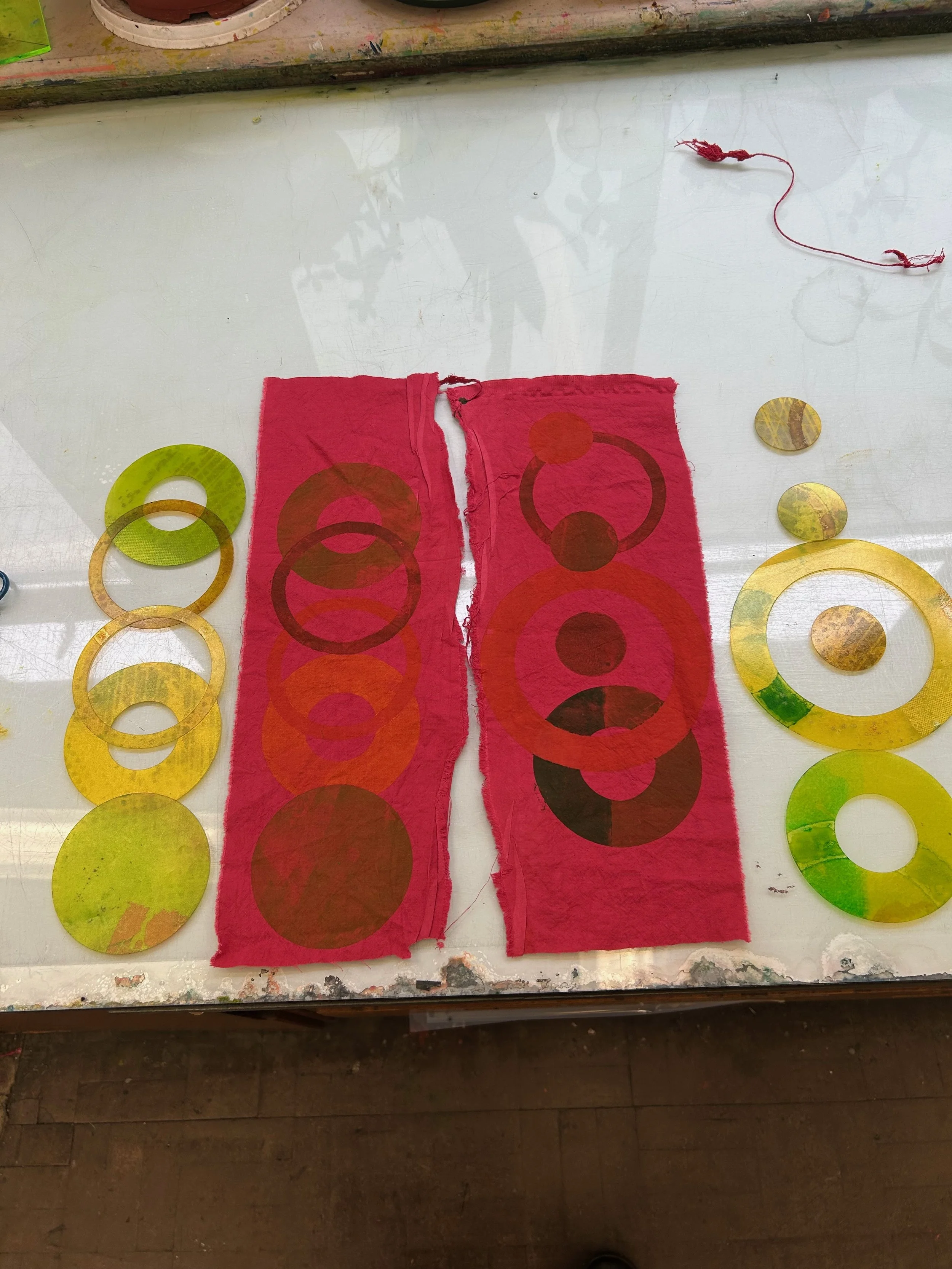 Design:
Colour swatch.