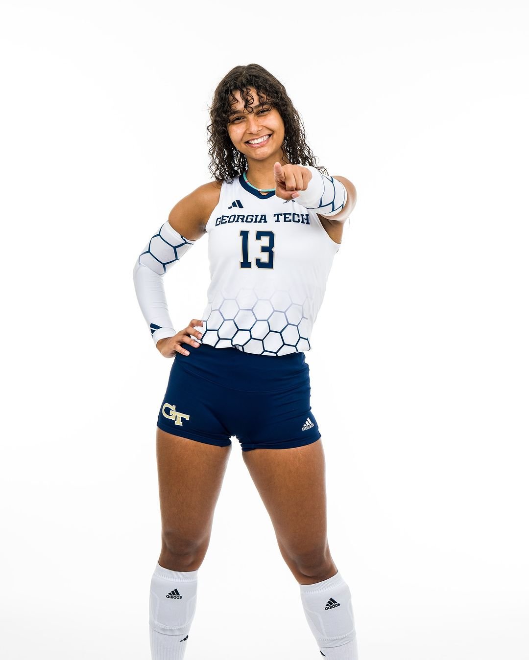 Birthday party in O’Keefe tonight for @heloosoaress #StingEm x #PointTech.jpg