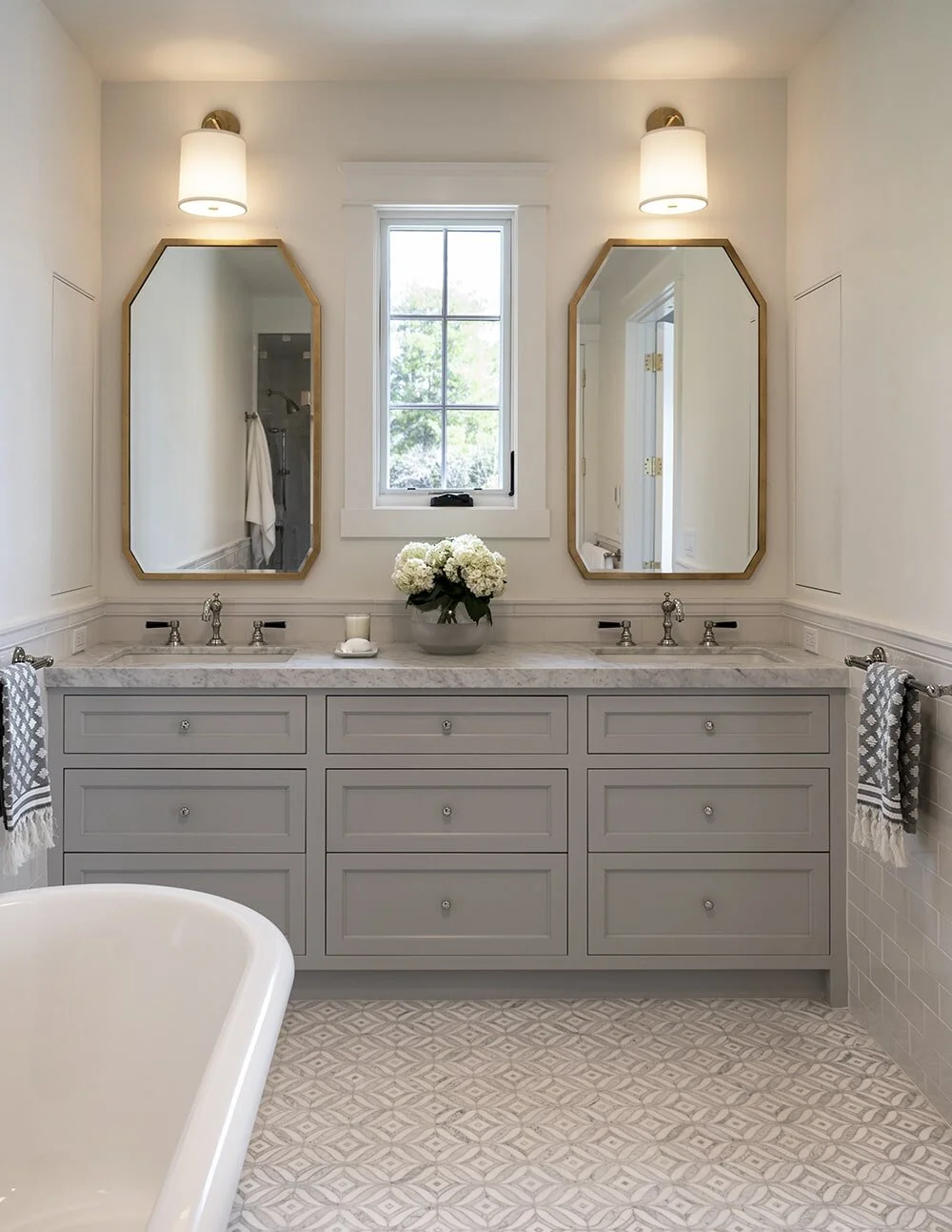 7 Centeno Bathroom No3 B -min.jpg