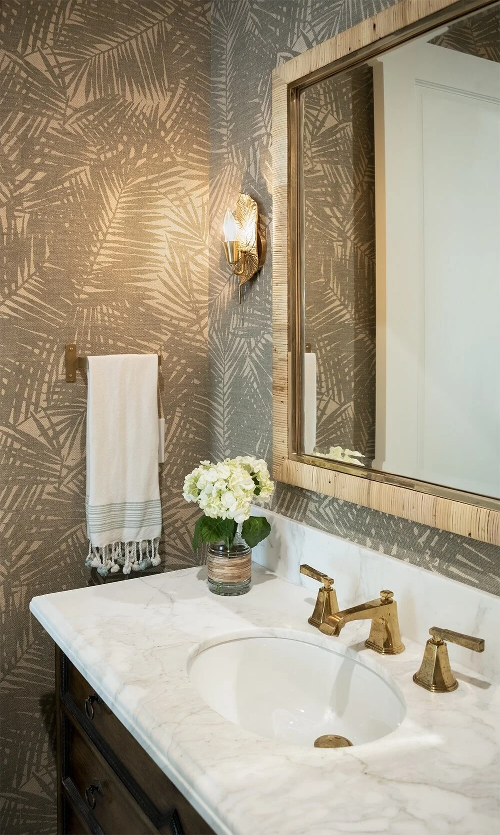 2 Centeno Bathroom No1 B -min.jpg