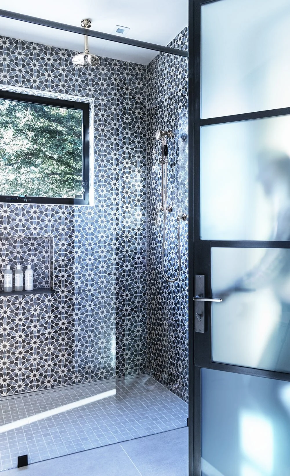 5 Tucker Bathroom No 3A  -min.jpg