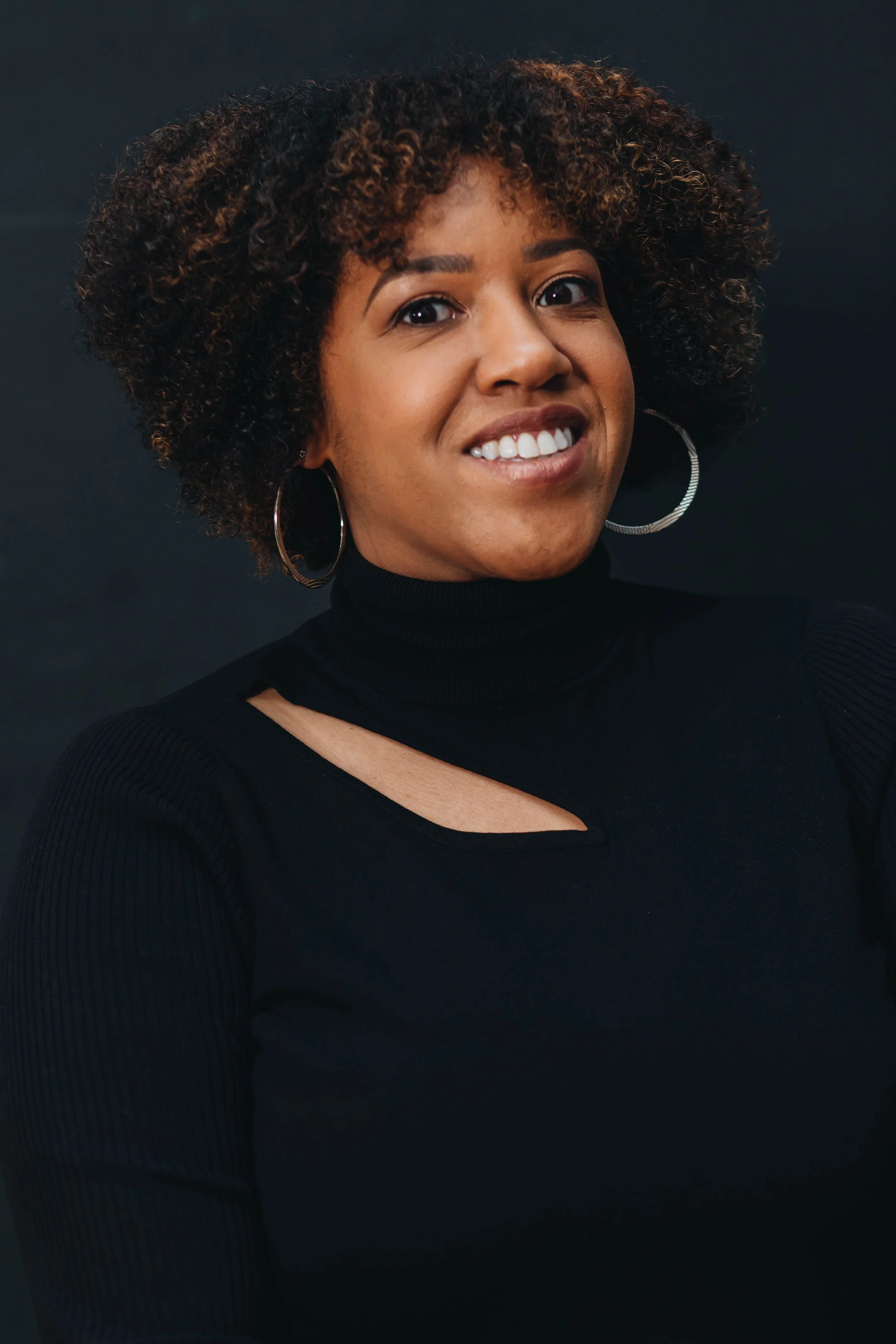 Image of author and journalist Arionne Nettles
