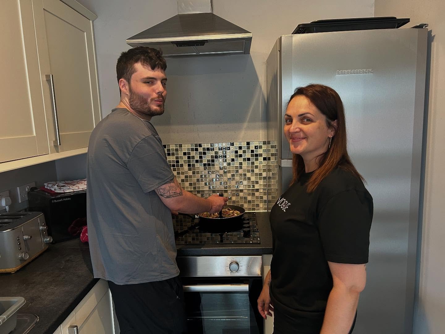 Our lovely new team member Mihaela did a fantastic job supporting our wonderful clients at dinner tonight. On the menu: chicken salad and spaghetti Bolognese — served with care and a smile!🥰