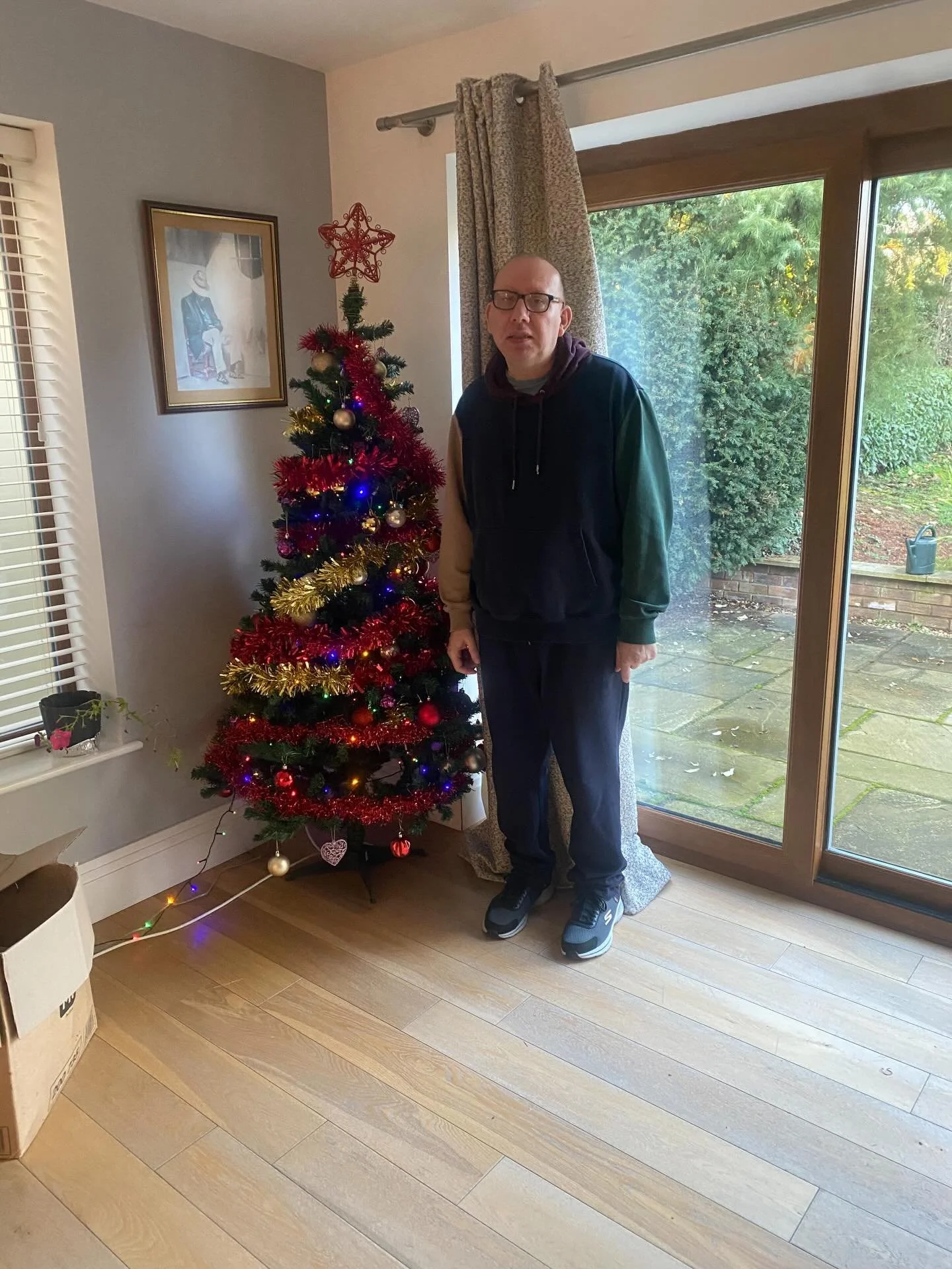 Lovely day for the boys at Kislingbury#Christmas tree up🌲 well deserved day out at the pub after.🎄🎅🎅