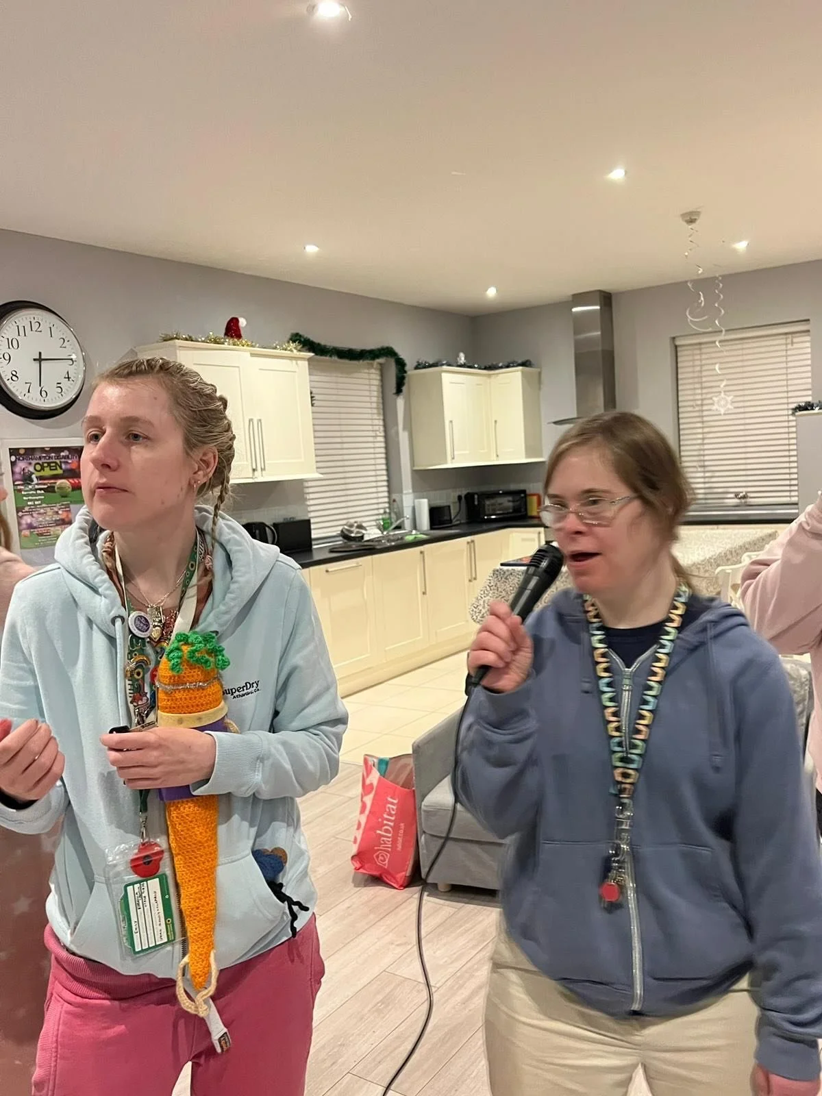 Karaoke vibes#voguefufureliving#karaoke#Decembernights