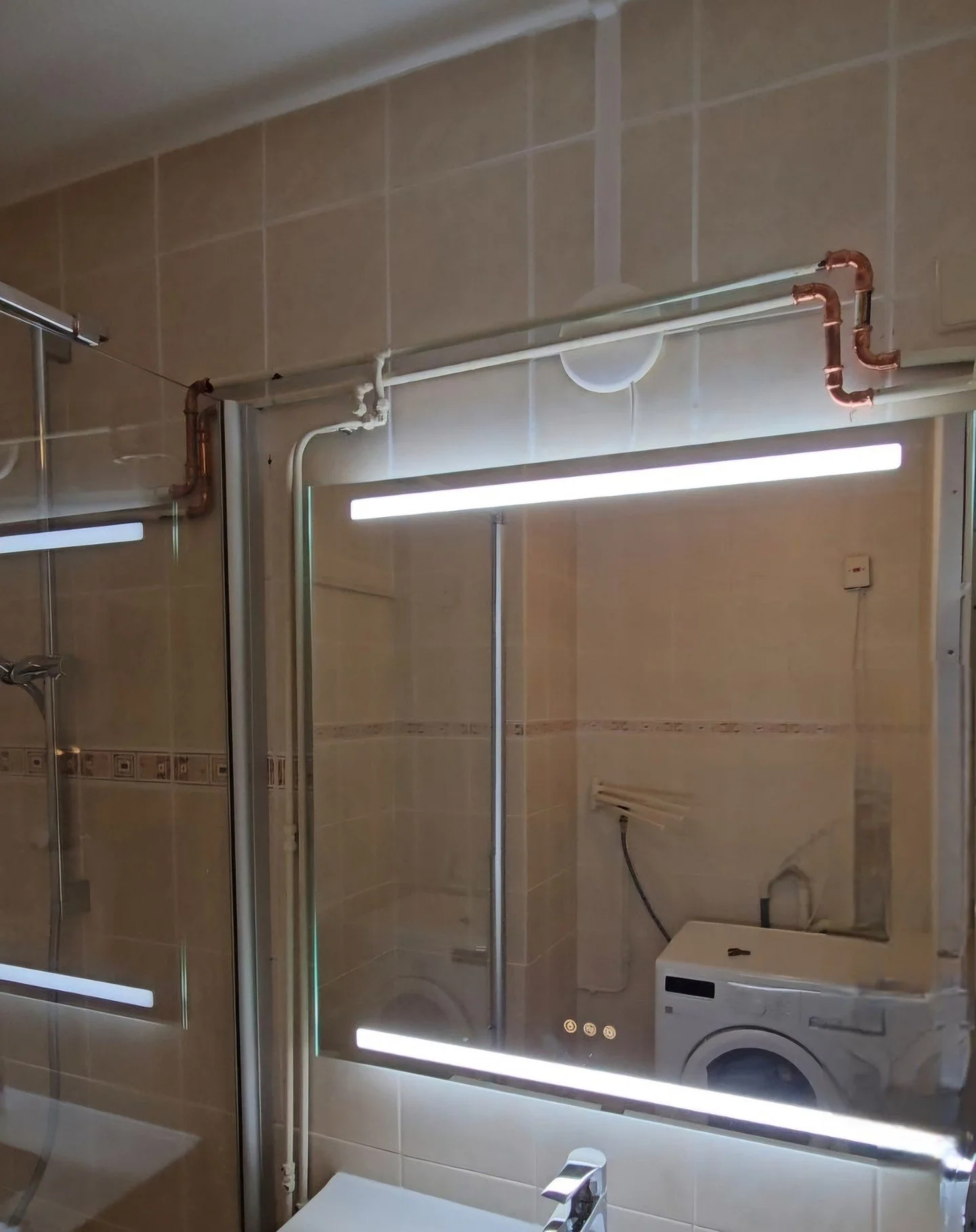 Oude tegels en lelijke pijpen in jou badkamer? Geen zorgen! Wij maken het hoe jij het wilt, en met een ✨Clean Shine✨
Wil je dat ook? Meld zich aan op onze website in bio! 👋

#badkamer #badkamerinspiratie #badkamerrenovatie #renovatie #werk #hulp #vo