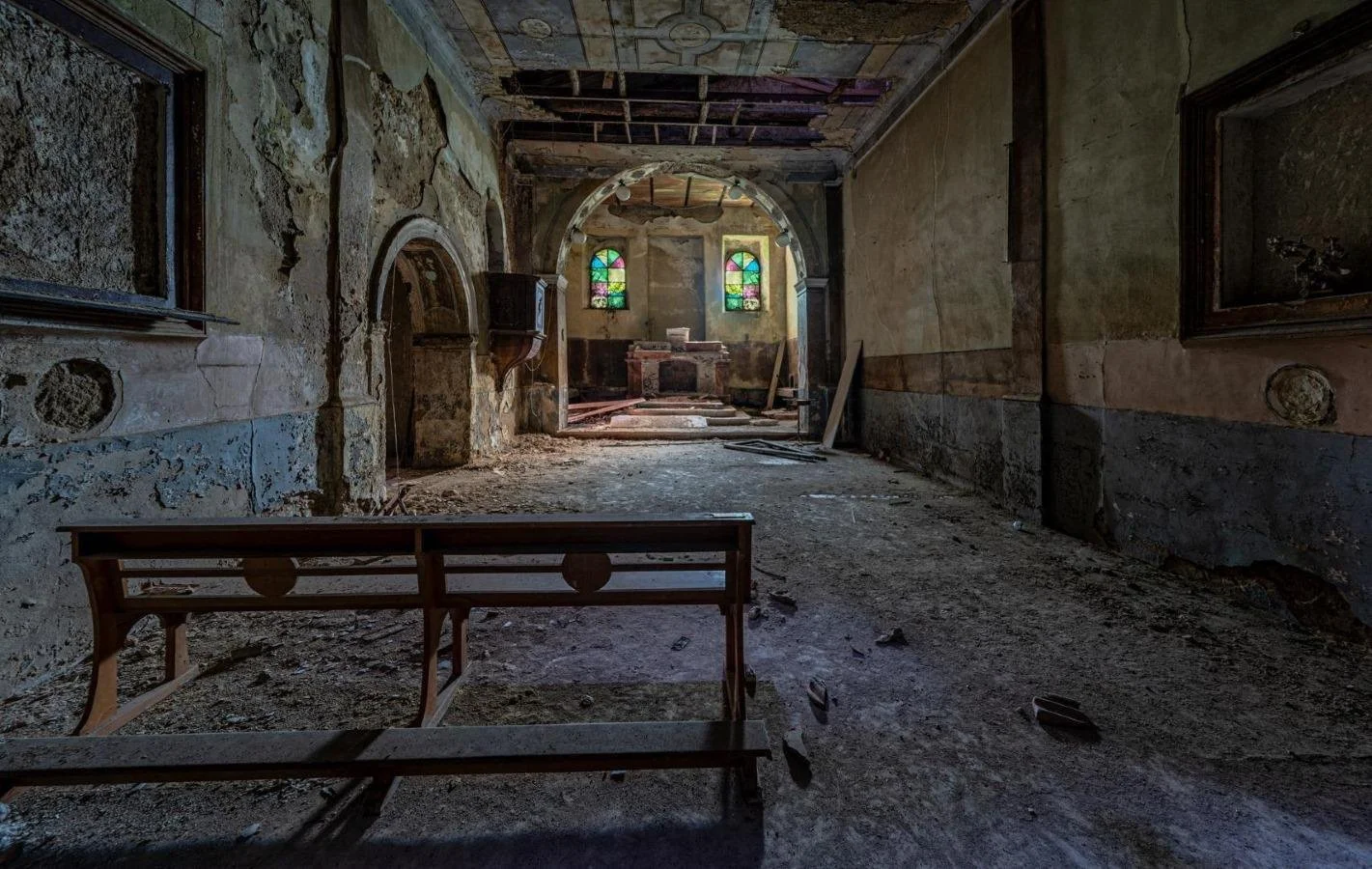 Chiesa-di-San-Nicola-chiesa-abbadonata-Apice-vecchio-Derive-Suburbane-2.jpg