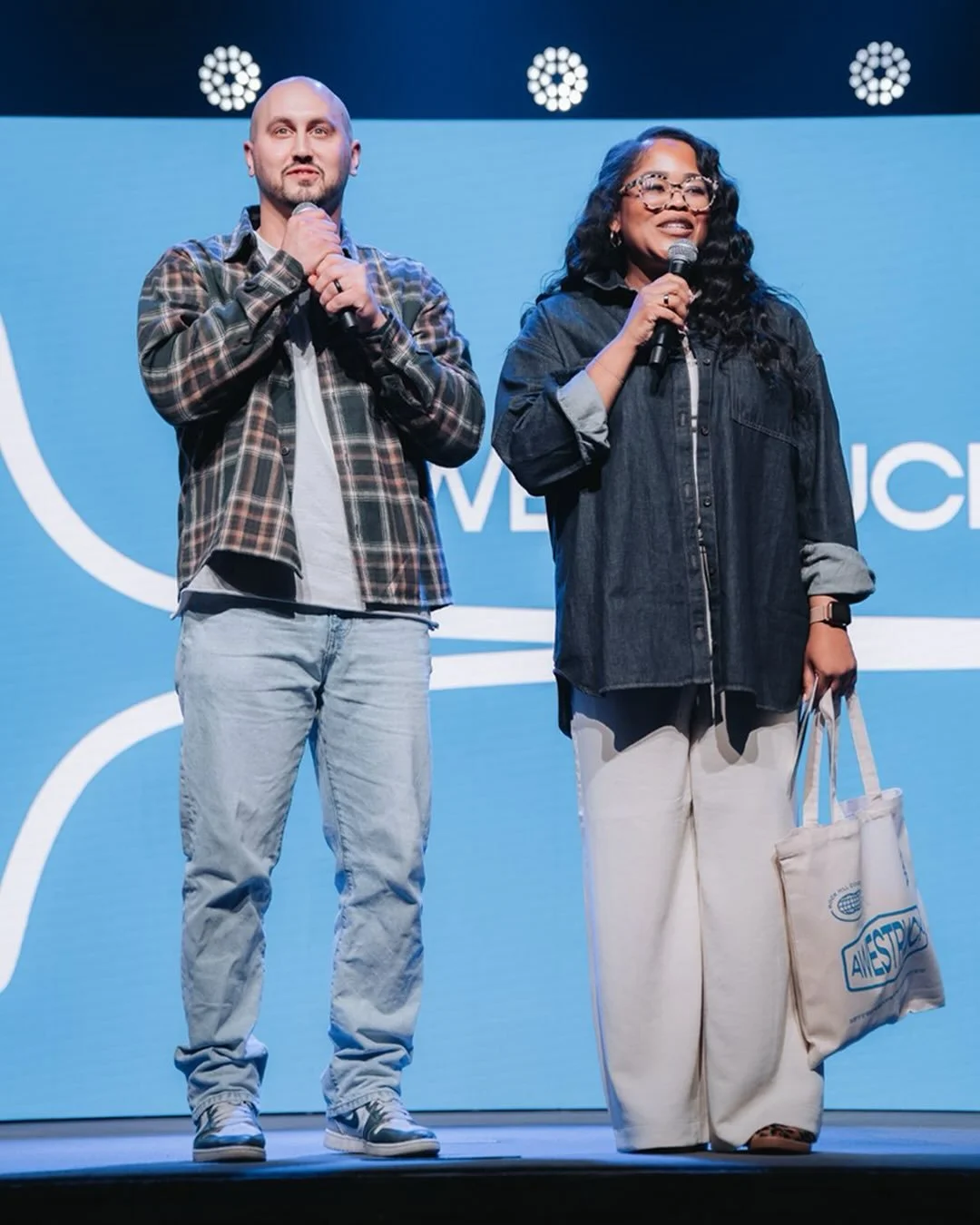 AWESTRUCK - Conference Branding 

worked with @rockhillchurch and created branding for their church conference !

Love when branding comes to LIFE 👏

#church #graphicdesign #california #genz #conference