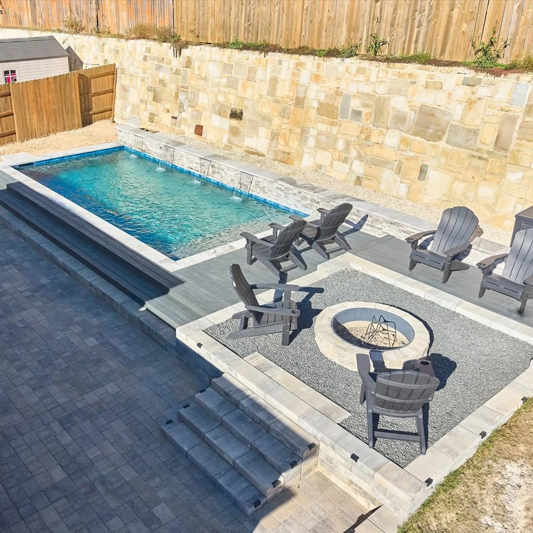 Custom gunite pool built by Aqua Logistics Custom Pools in New Braunfels, Texas
