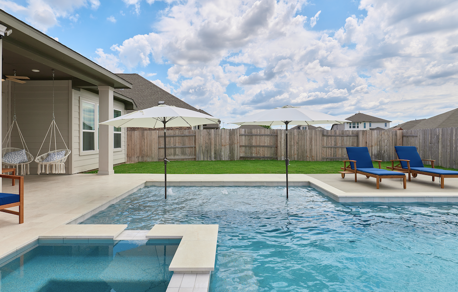 Pool finish and tile detail — Fana residence