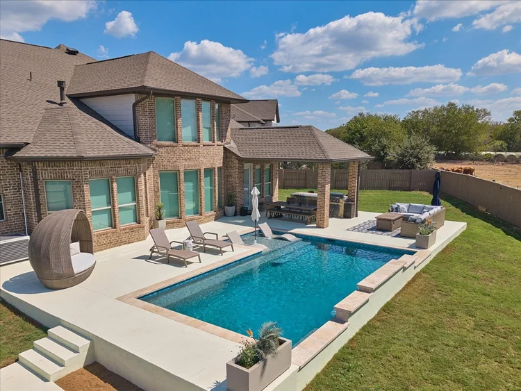 Pool coping and raised wall — Ivory Split Face