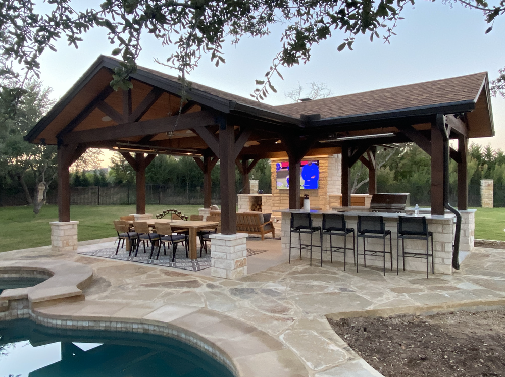 Luxury fire pit lounge area — Aqua Logistics Custom Pools