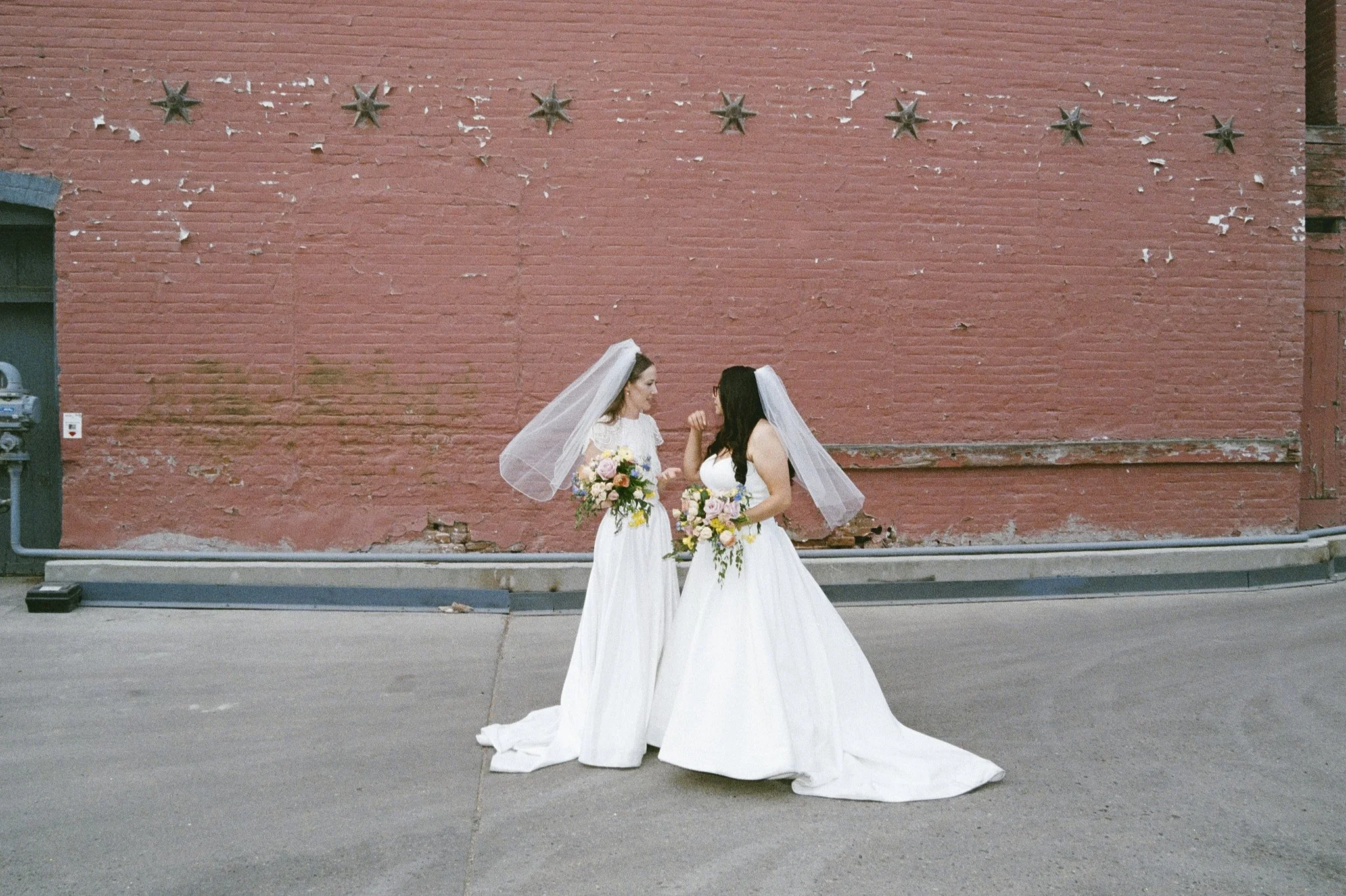 Tara + Corrina2751.jpg