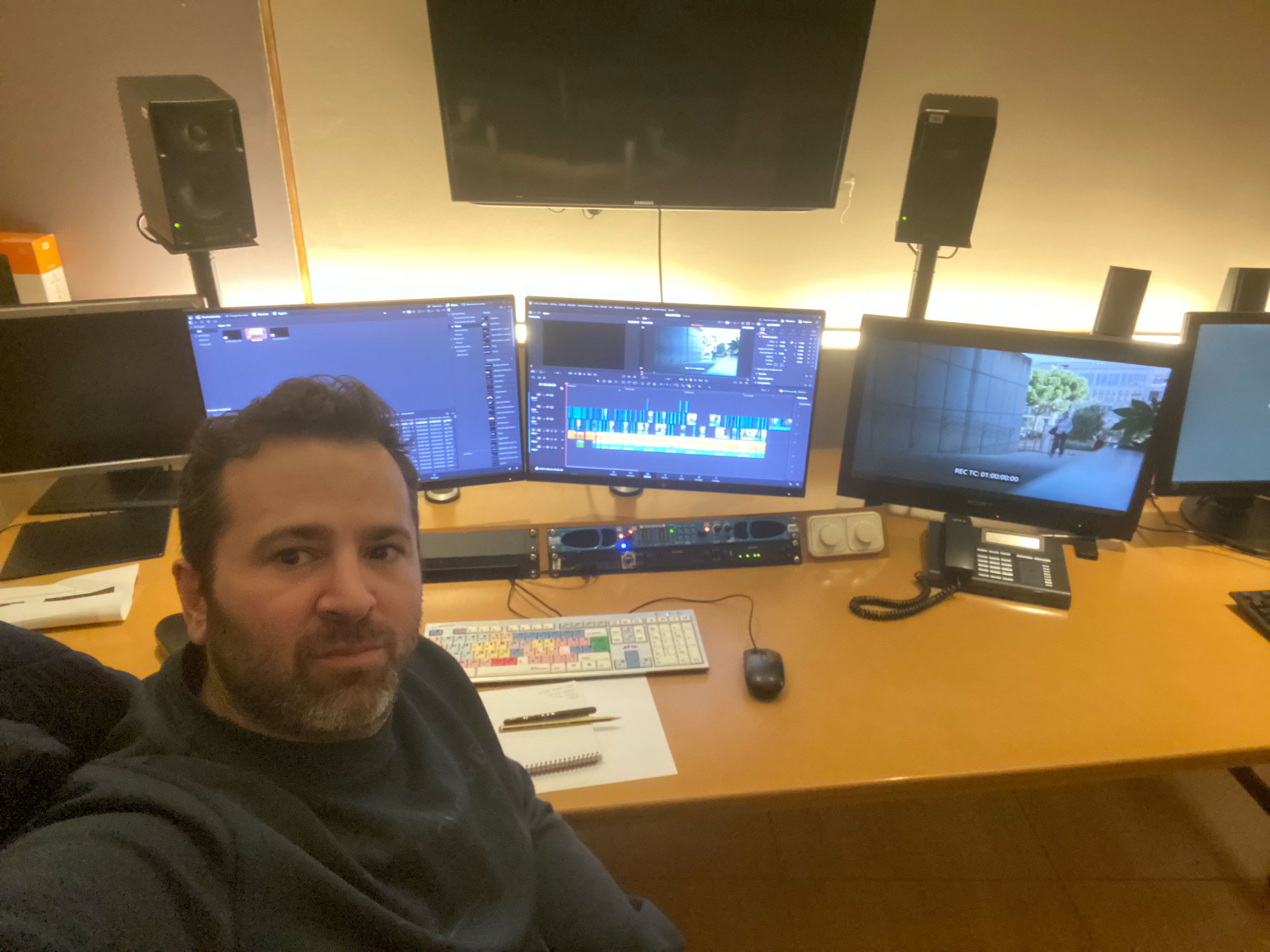 Edición reportaje "Voluntaris" La Marató 2025