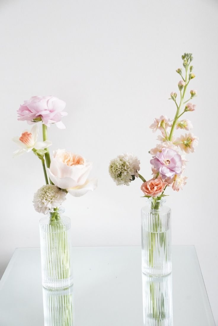 Blush bud vase arrangements.jpeg