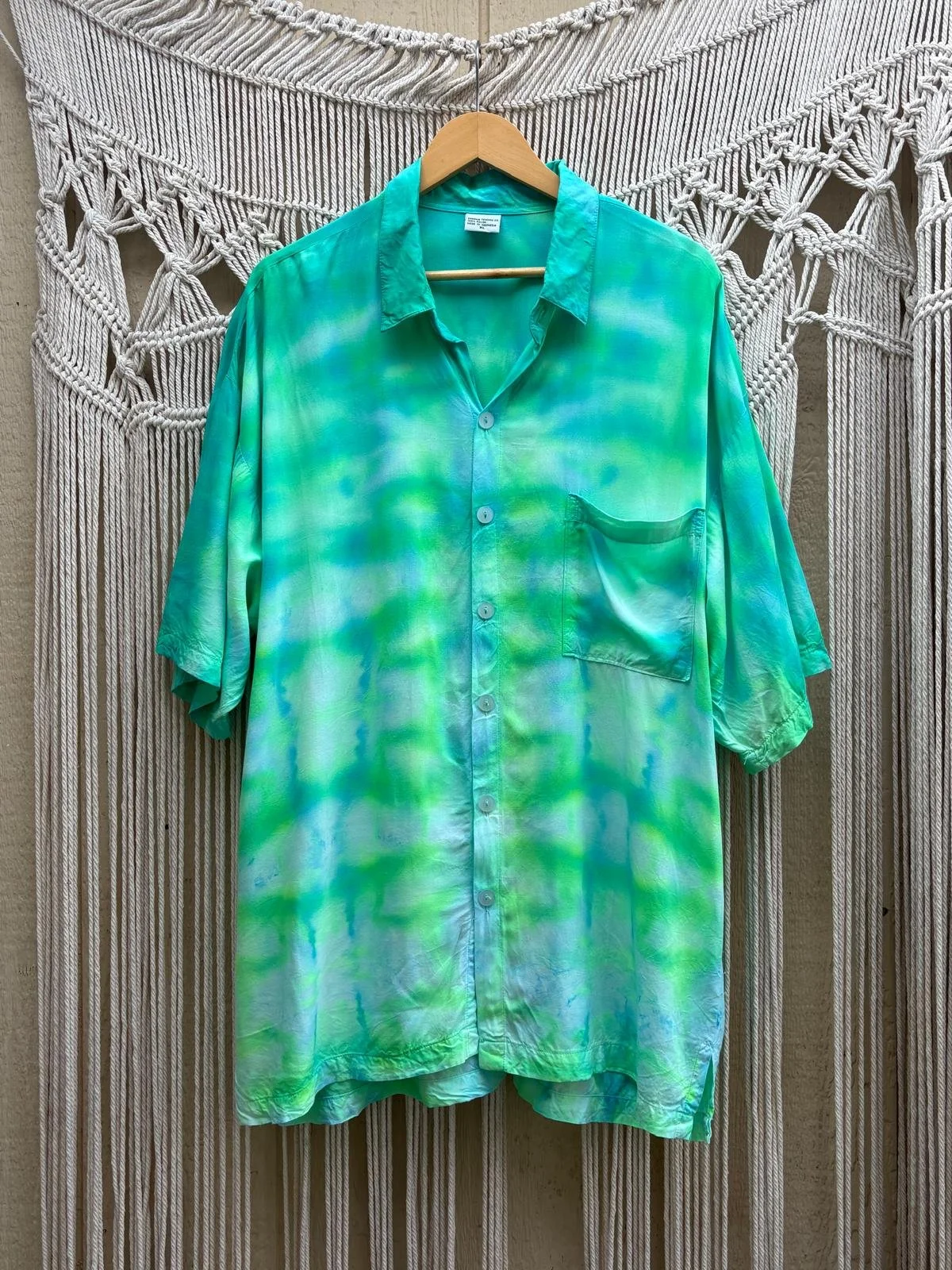 Uranus Rayon Button Down 001 (UV-REACTIVE) (XL)