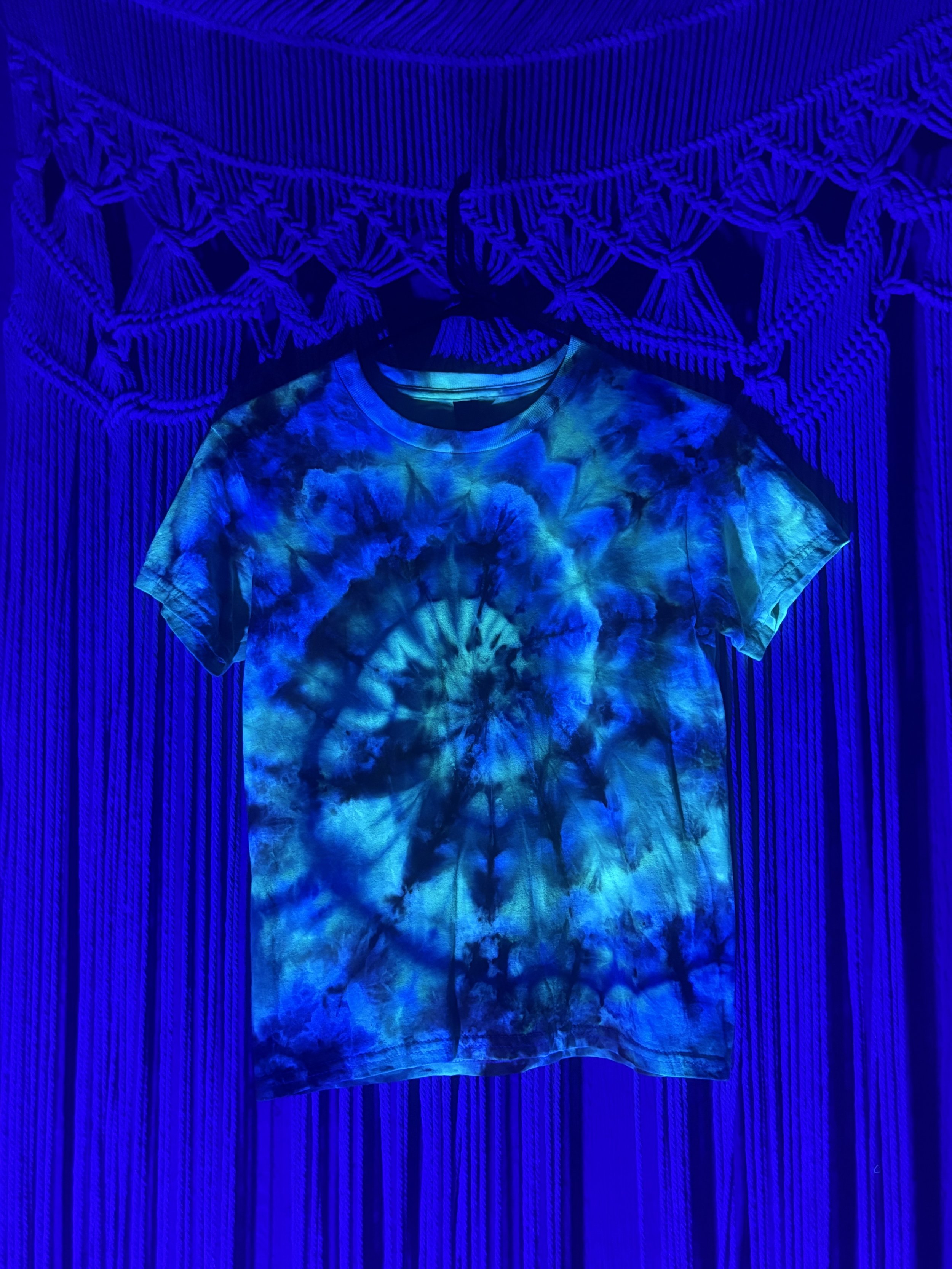 Earthly Spiral Youth T-Shirt 002 (UV-REACTIVE) (YOUTH SMALL)