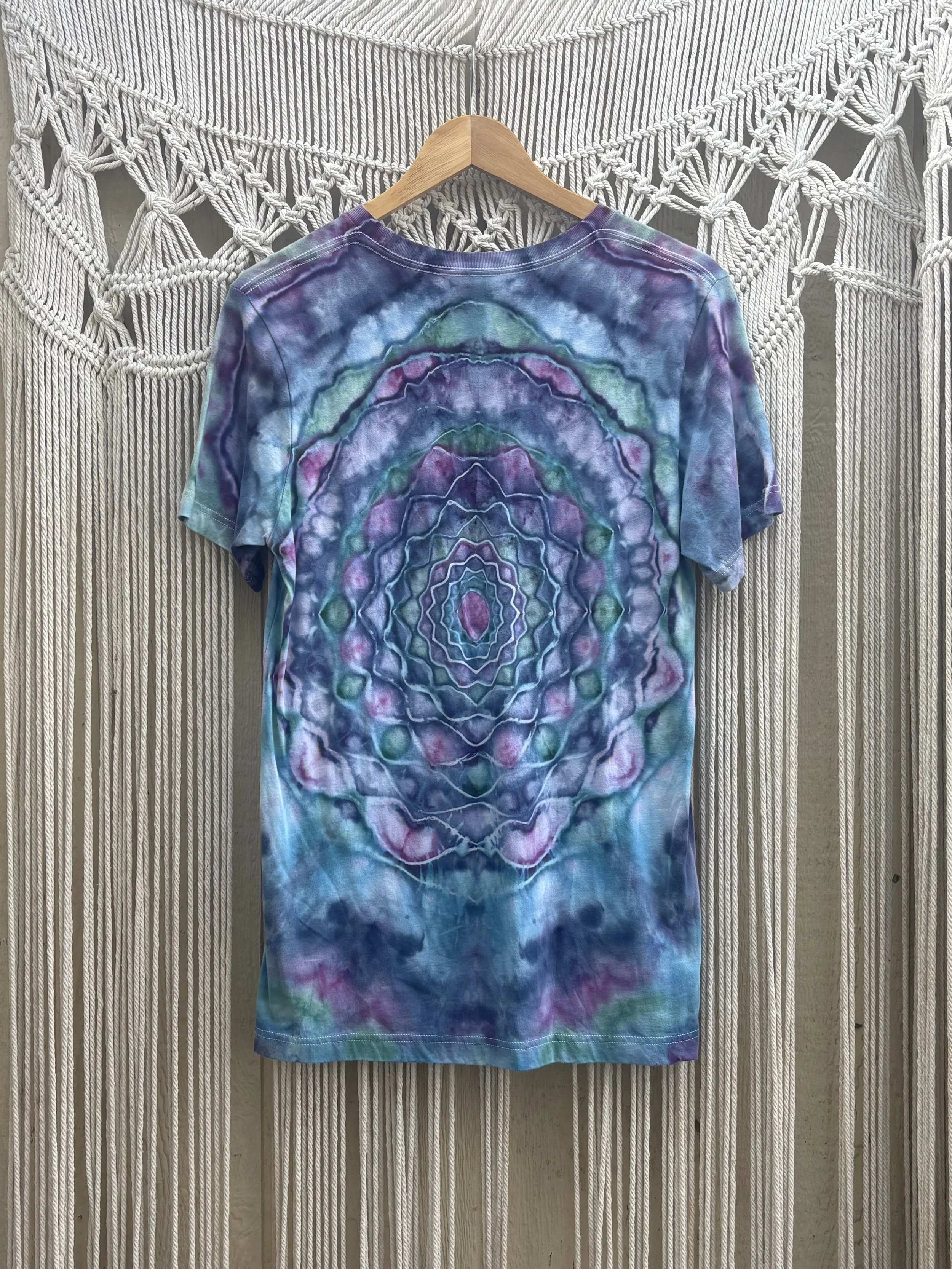 Mermaid Mandala V T-Shirt 001 (MEDIUM)