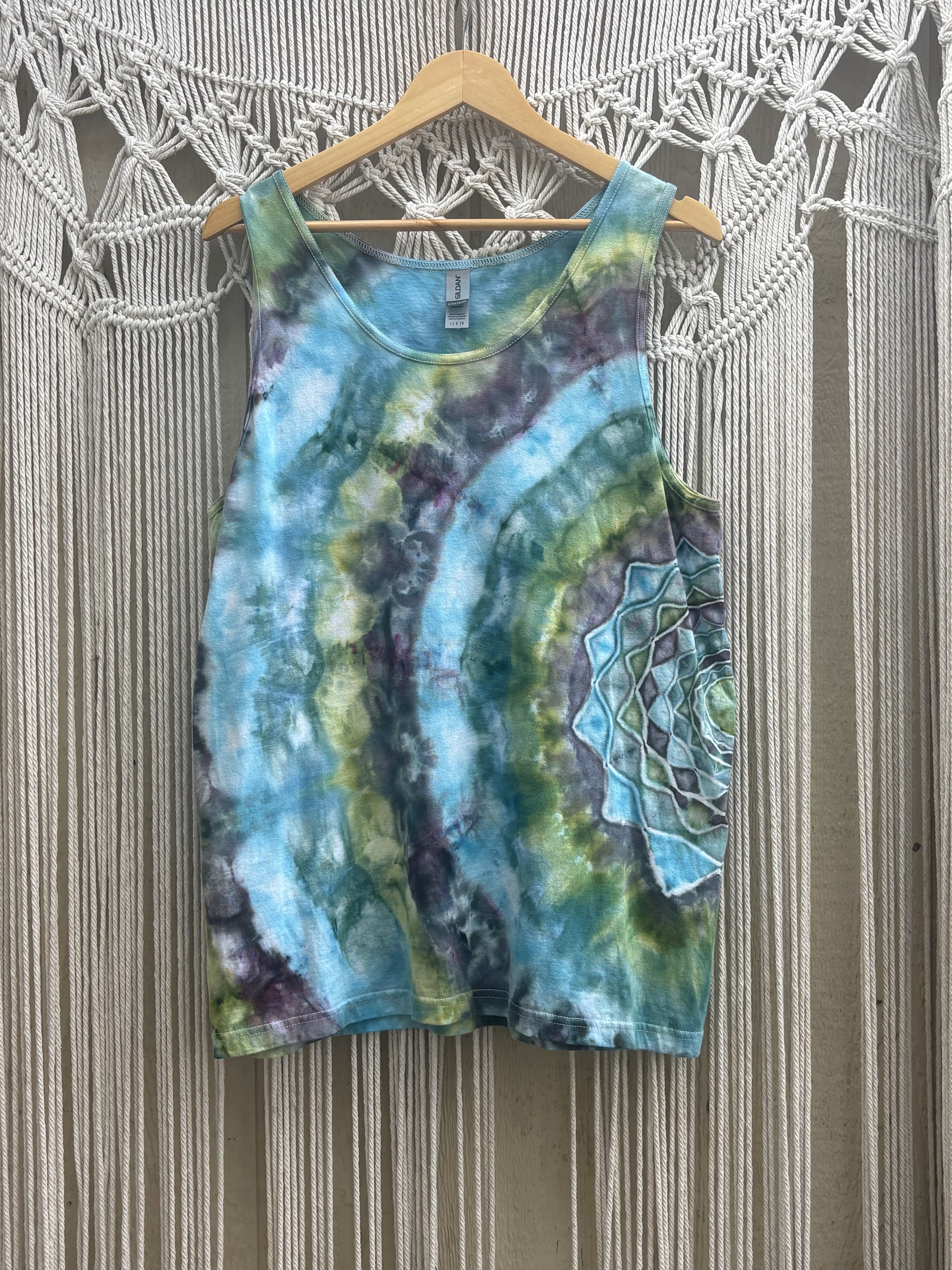 Earthly Mandala Tank 001 (LARGE)