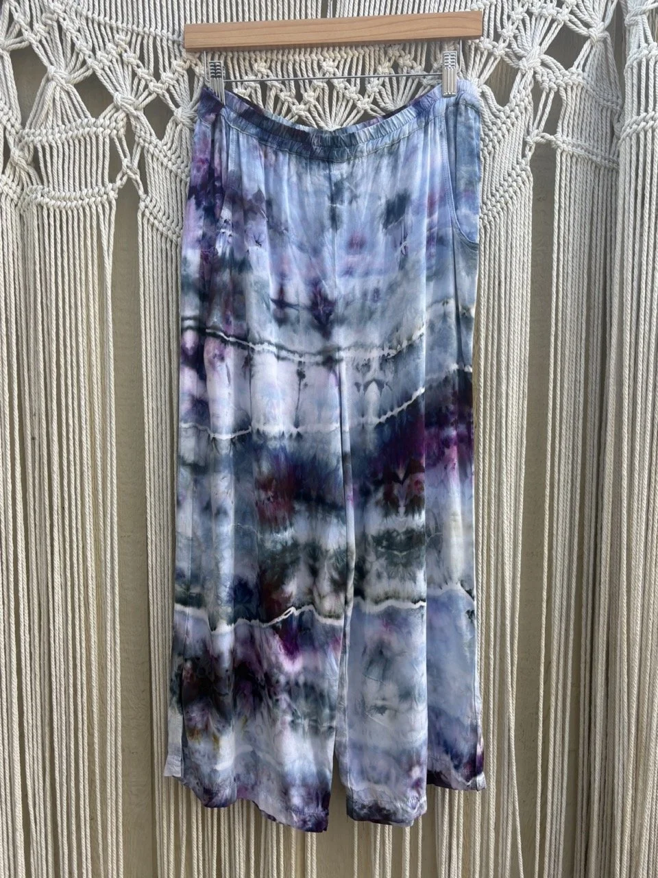 Neptune Breezy Crop Pant (SMALL)