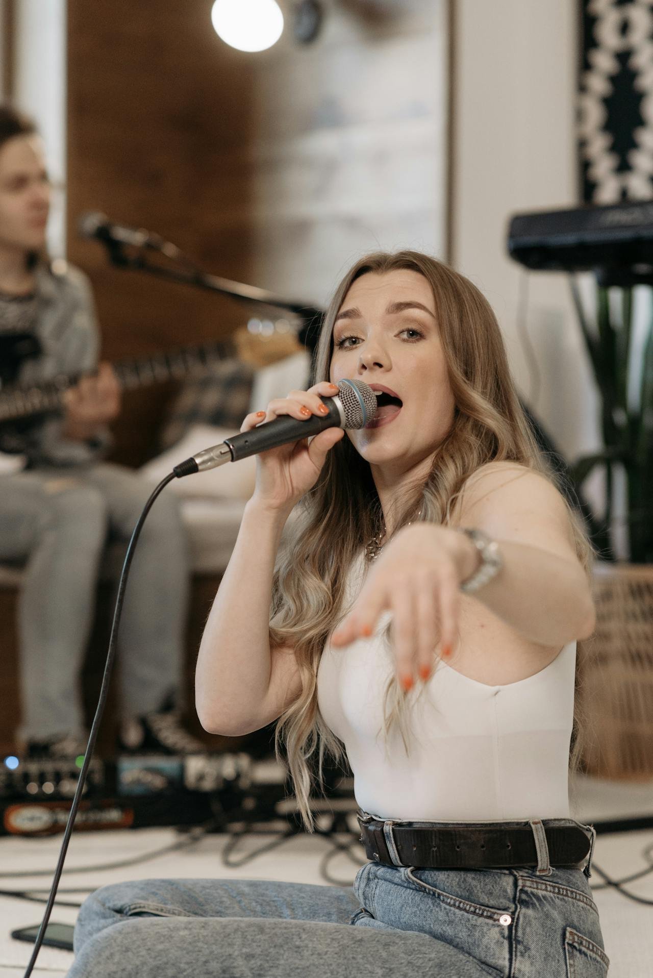 What Makes a Pop Vocal Performance Stand Out? (It’s More Than Just Hitting the Notes)