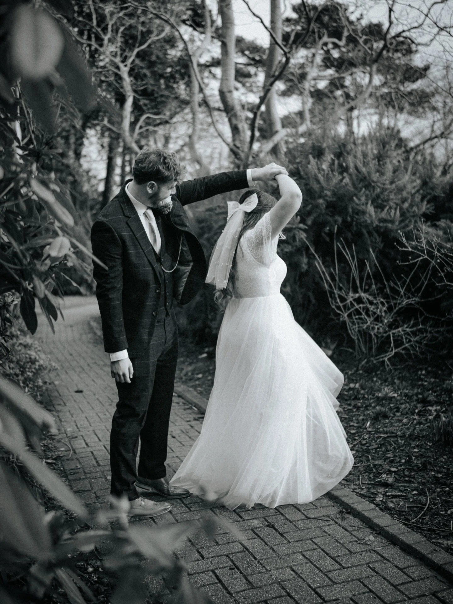 Ethan &amp; Maaya 🤍

&bull;
&bull;
&bull;
&bull;
&bull;
&bull;
#westsussexphogographer #sussexphotographer #love #weddingday #blackandwhitewedding