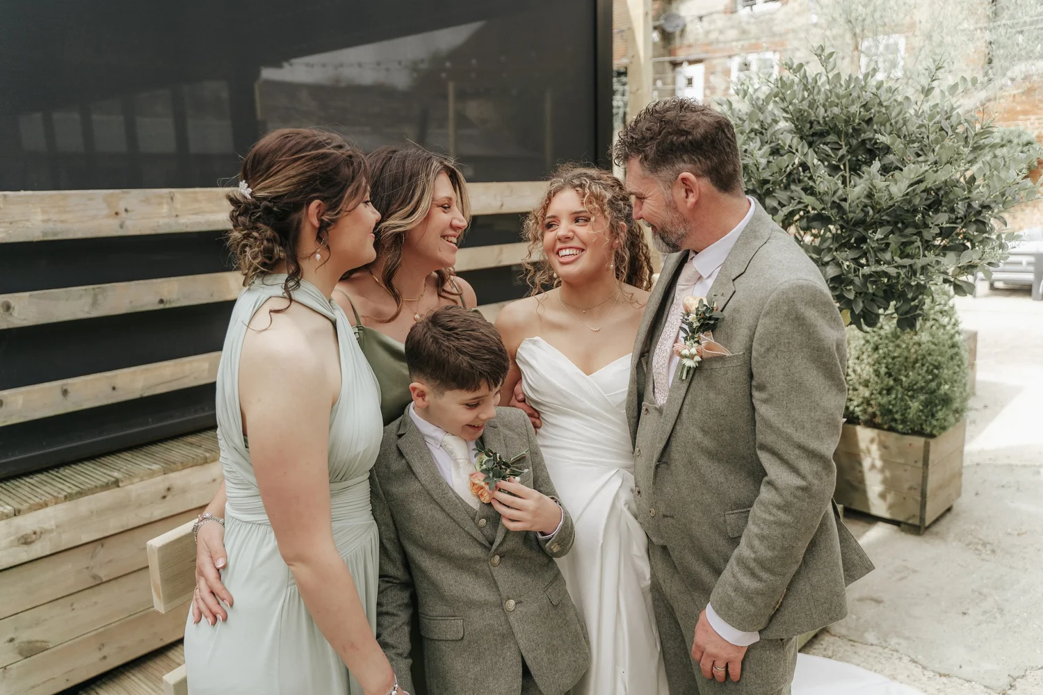 Jacob and Amelia wedding photograph DSC01877
