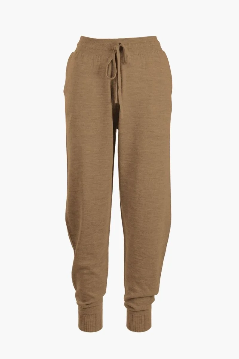 CamelMonroeJogger.jpg