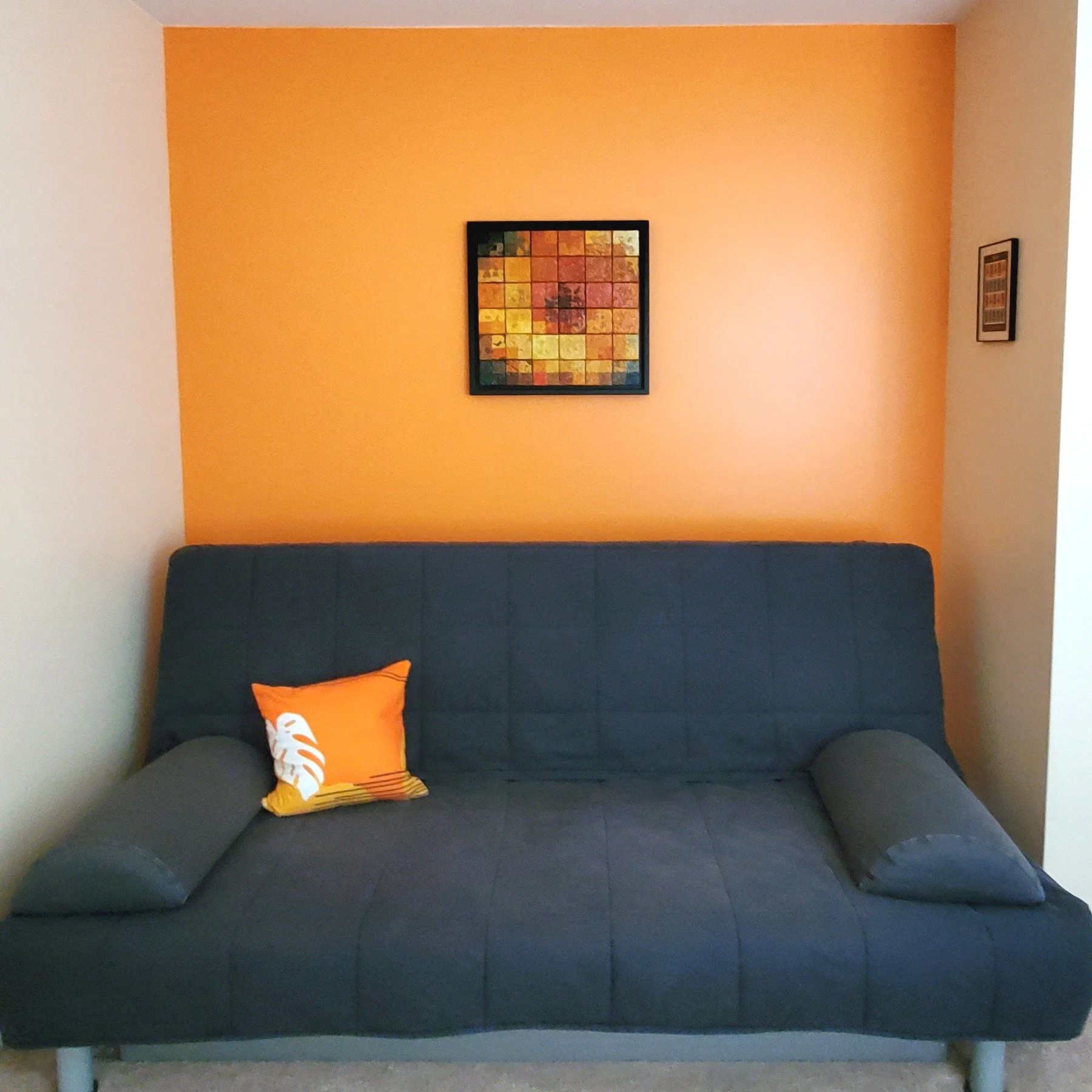 Kerstin Stiller_Gerbera Daisy_18.13x18.13x1.38_Acrylic_$920.jpg