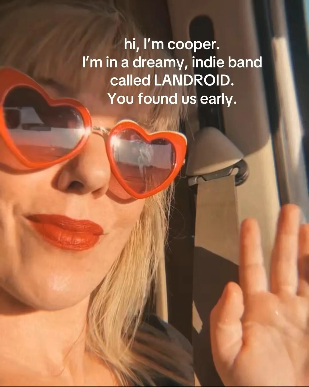 If the algorithm led you here, say hi👋

#indieband #newmusic #dreampop #dreamymusic #instaband

2nd 📸 by Jessie Dvorak