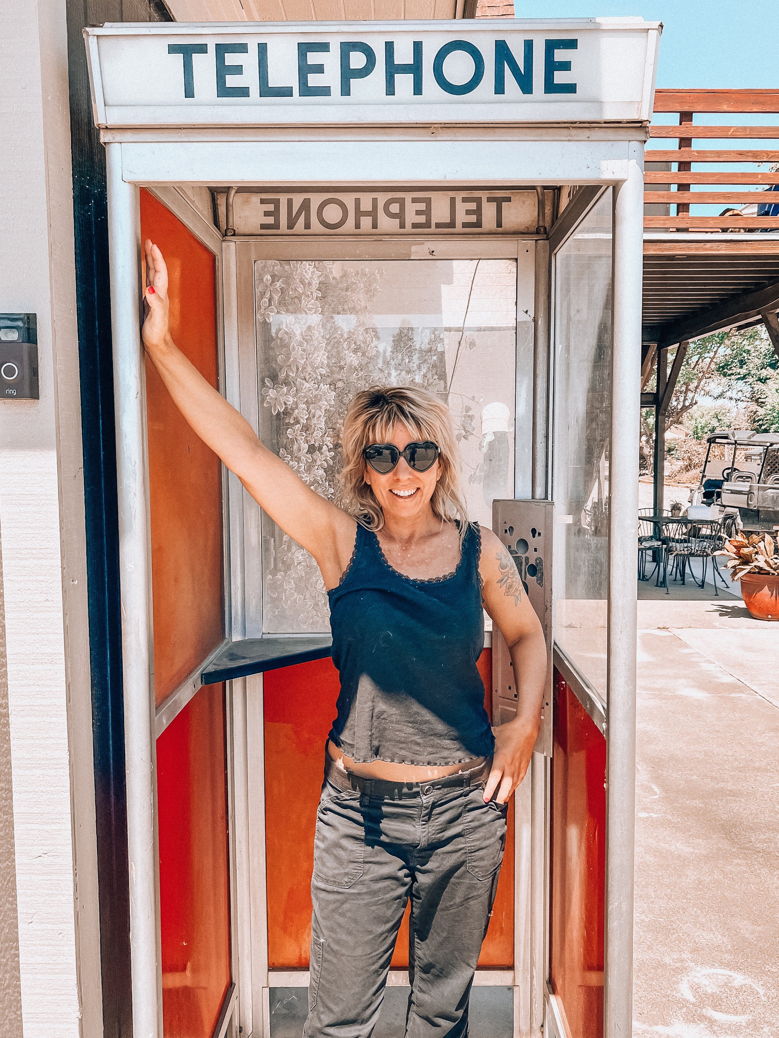 ☎️ just calling to wish our Leo LANDROID queen a very happy birthday.

Many happy returns, Cooper 💖🎂🎉🎈🥳🎁🎶🤘🌺🦁♌️