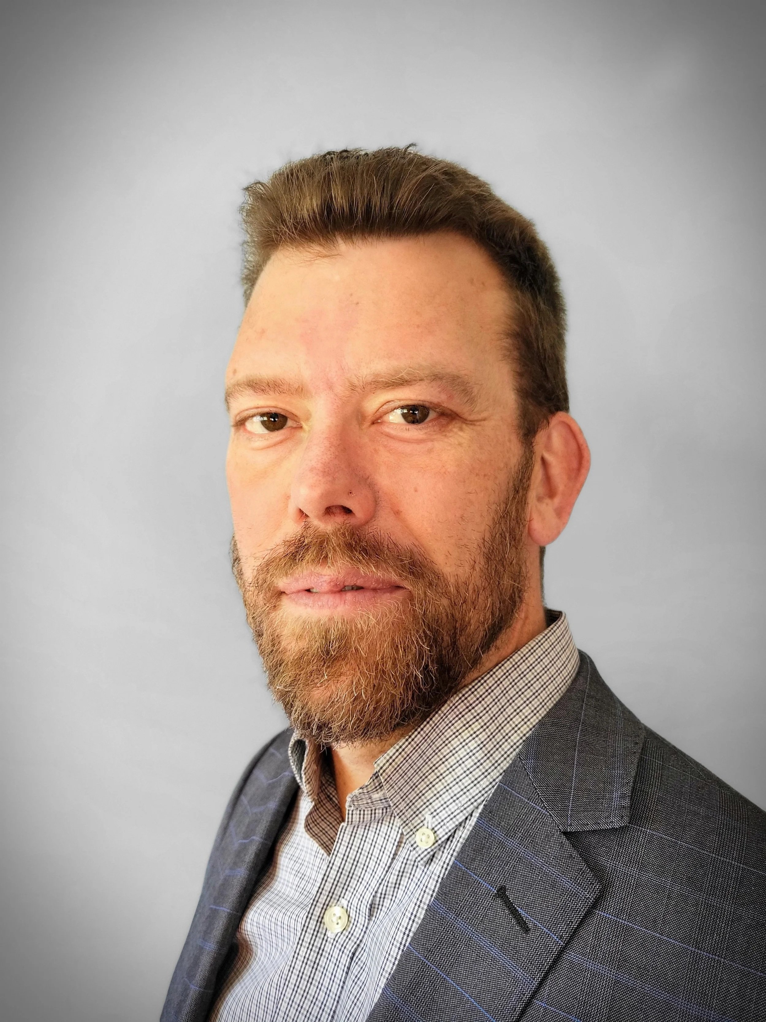 Professional Headshot of Dan Visser, Director of Development at Sea to Sky Energy Solutions