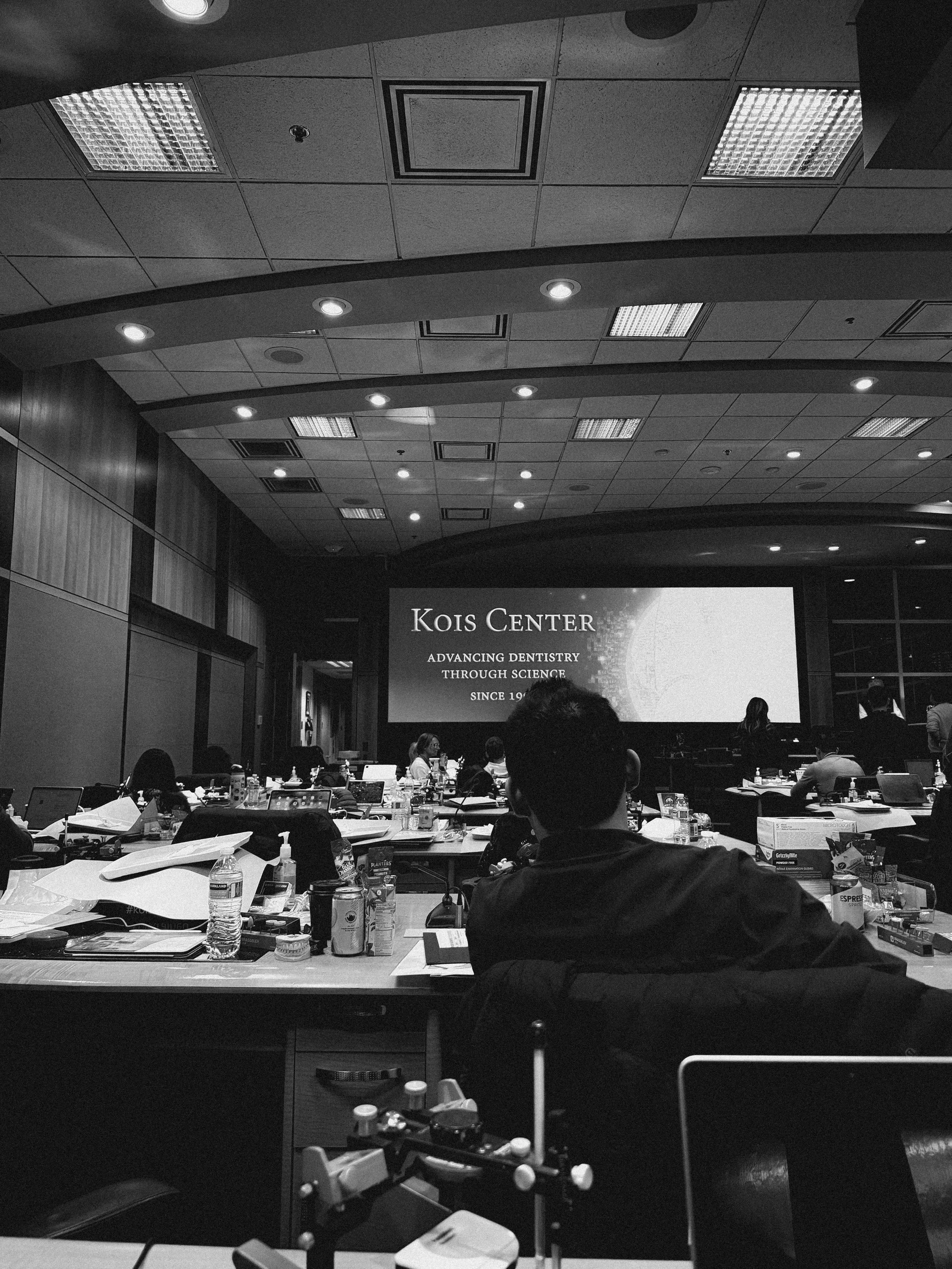 Kois Center continuing advanced education by Dr. Tammy Bui, a reconstructive and aesthetic dentist serving Irvine and Dana Point in Orange County, California.