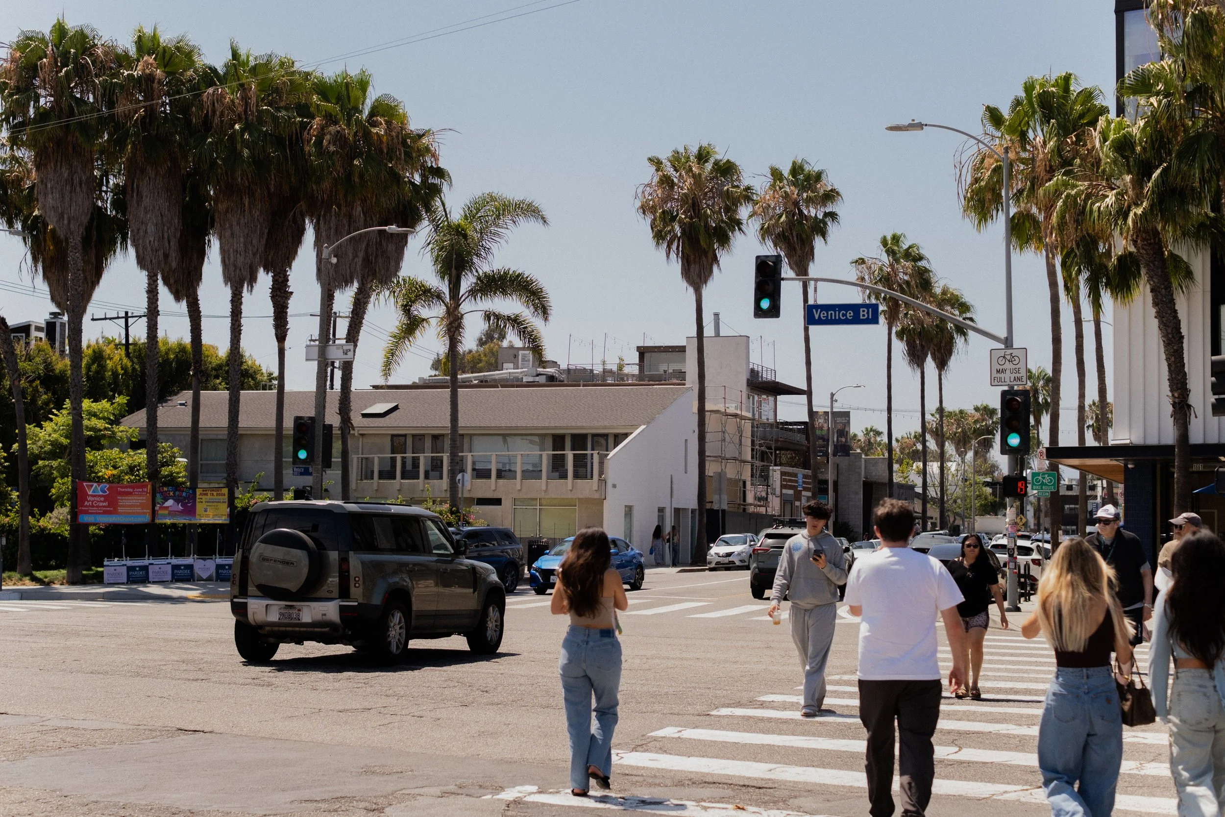 Venice, California street photography by Dr. Tammy Bui, a reconstructive and aesthetic dentist serving Irvine and Dana Point in Orange County, California.