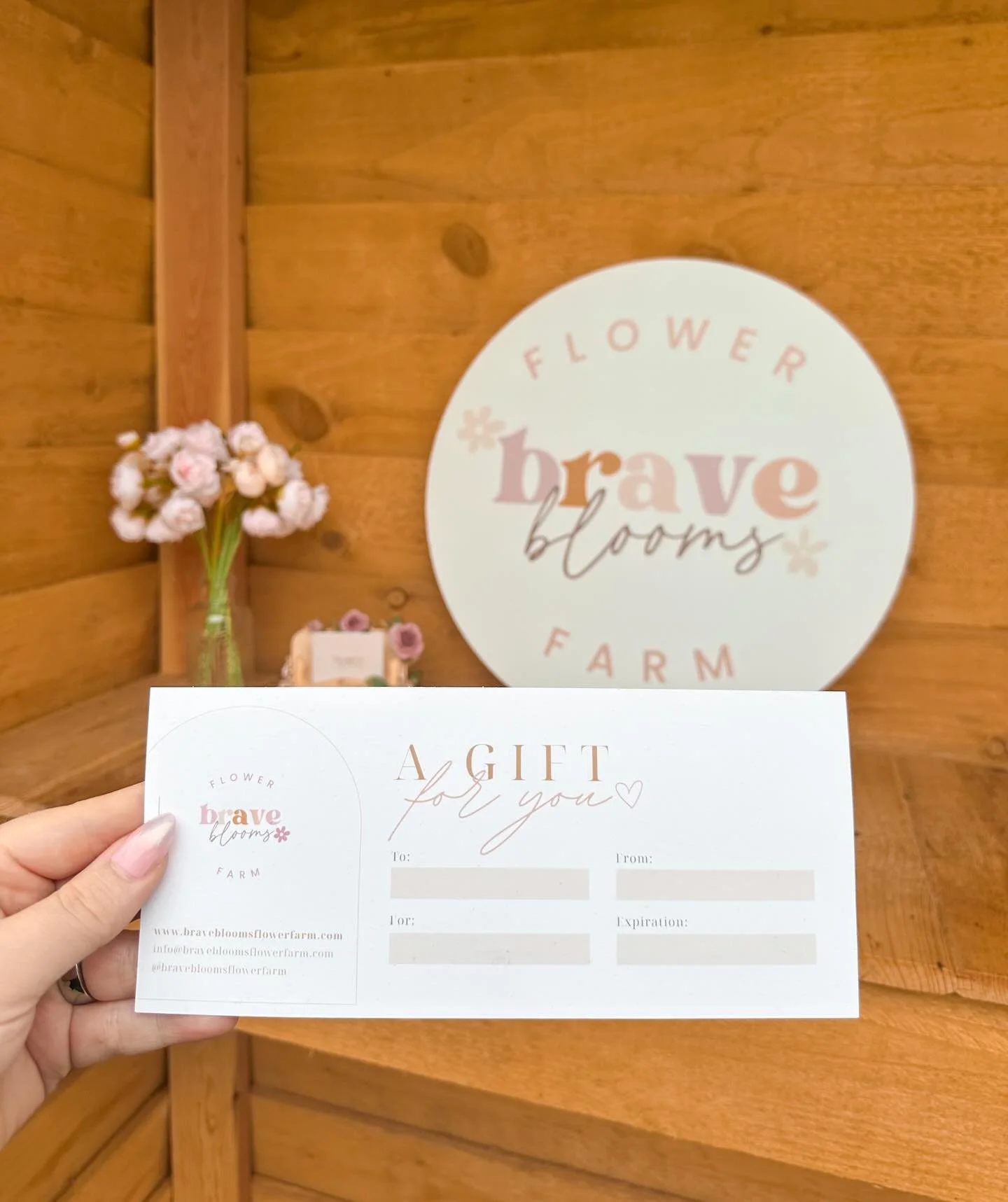 Give the gift of flowers all season long 🌸

Our Spring, Summer, and Full-Season CSA shares are now available, and you can gift one with our premium Brave Blooms gift certificates.

Available to mail or pick up at our flower stand. Link in bio 💖