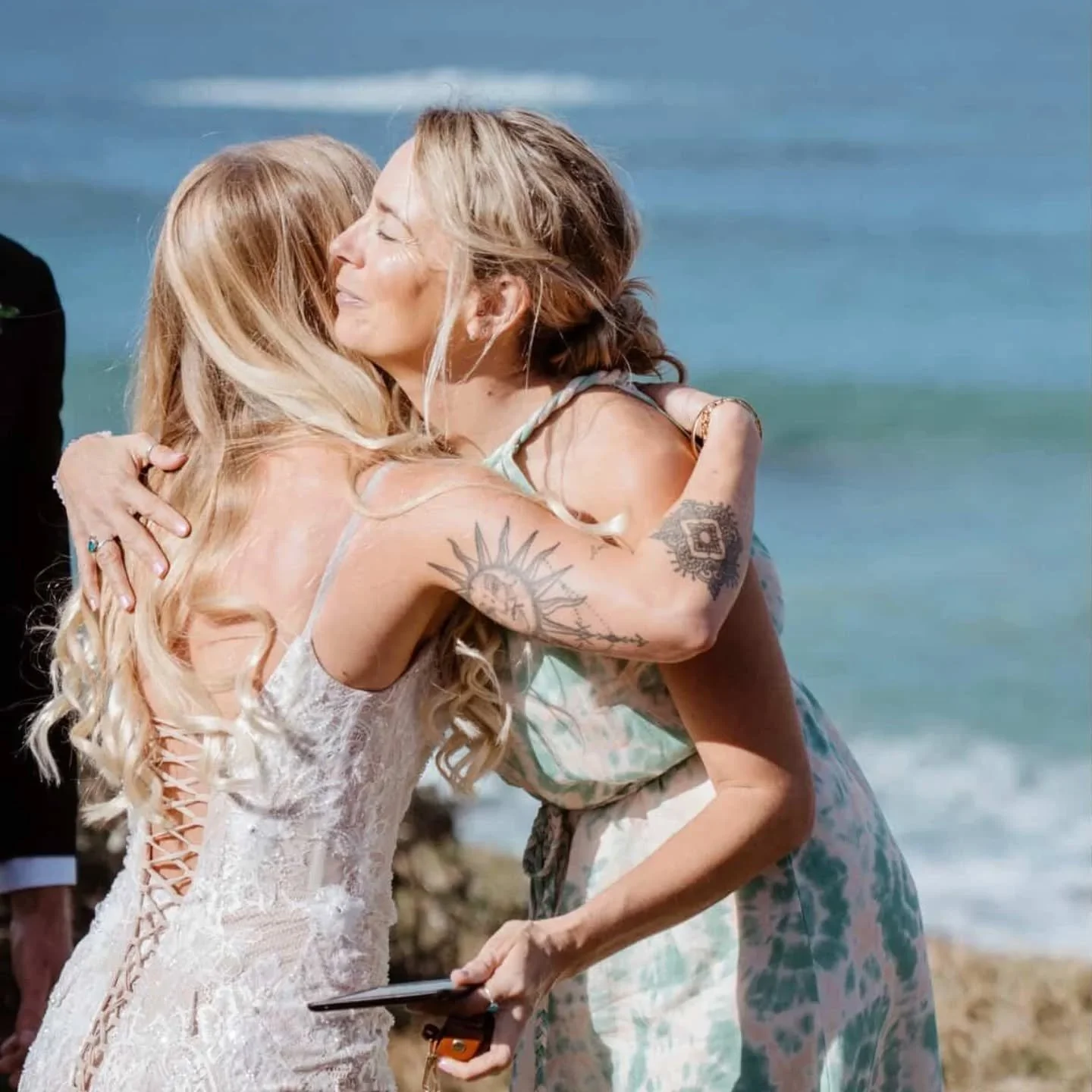 Congratulations!!! 

Such a beautiful hug to express my happiness and gratitude for being your Celebrant. It was such a massive honour... Thank you xox 

D&amp;T 

Photographer ~ @bygemma.photography 
MUA ~ @laurabell_beauty 
Hair ~ @samshaironsunset
