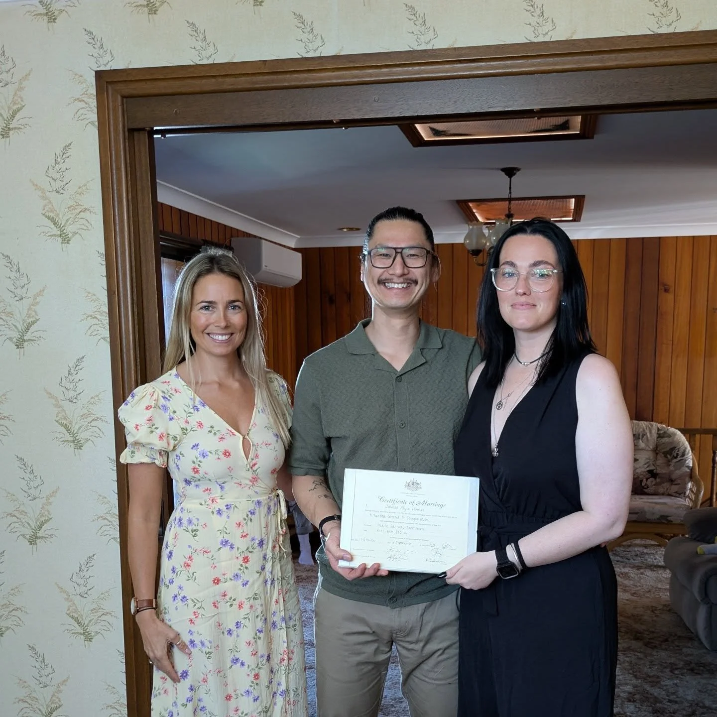 N I K + K I

~ 15.09.2025 ~ 

Love stripped back to what it is all about!

I had the absolute honour to officiate the marriage of these two awesom, fun people. Joined by close family members including their 2 sons. Held in the dining area of Nik's la