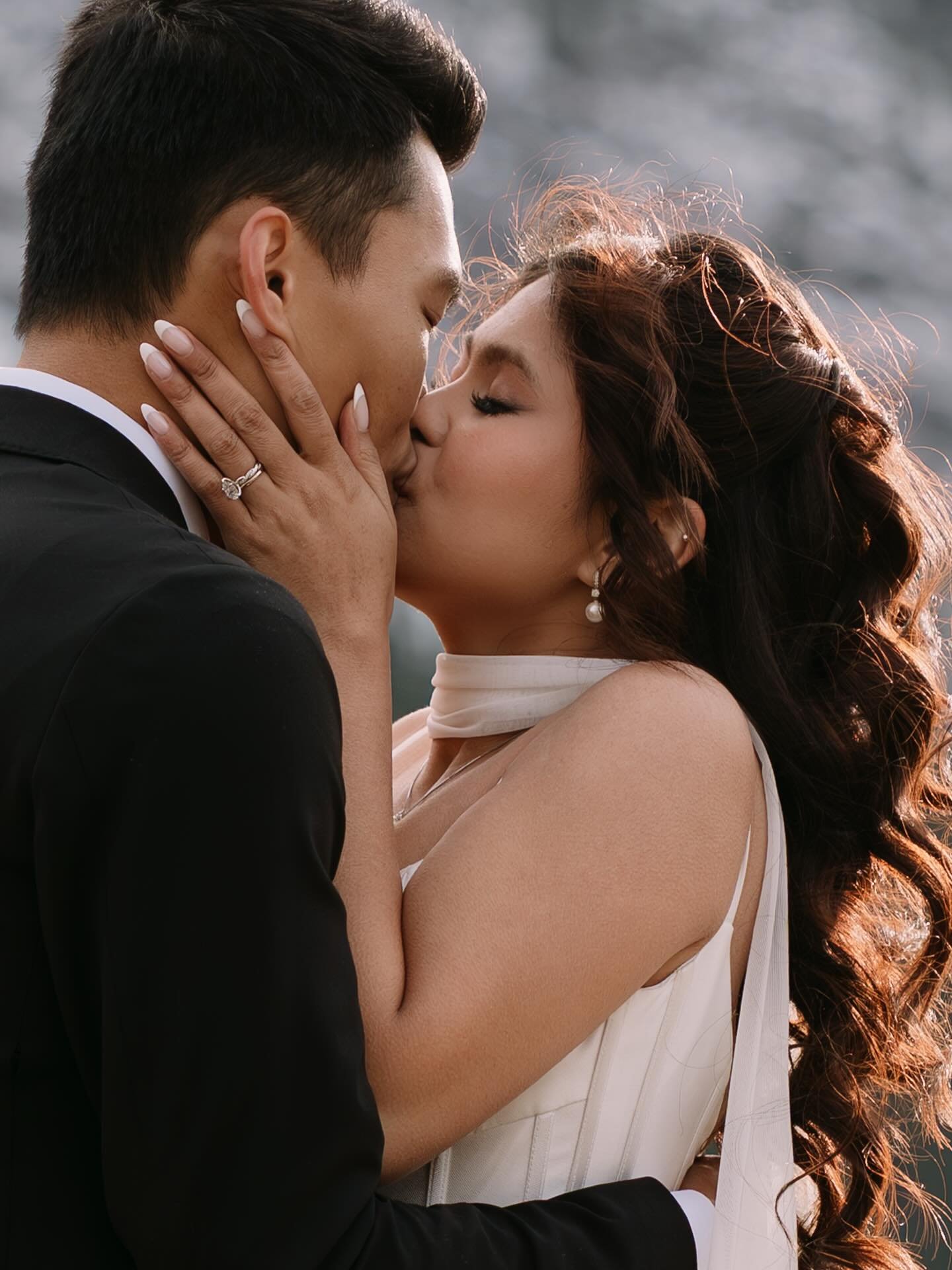 It&rsquo;s -21&deg;C here today, take me back to warmer Fall elopements like we had for Q + F&rsquo;s special day last October!

Planning + Coordination: @harrygeorgeweddings 
Photo: @elopewilder 
Officiant: @windflower_ceremonies 
Hair: @botega.salo