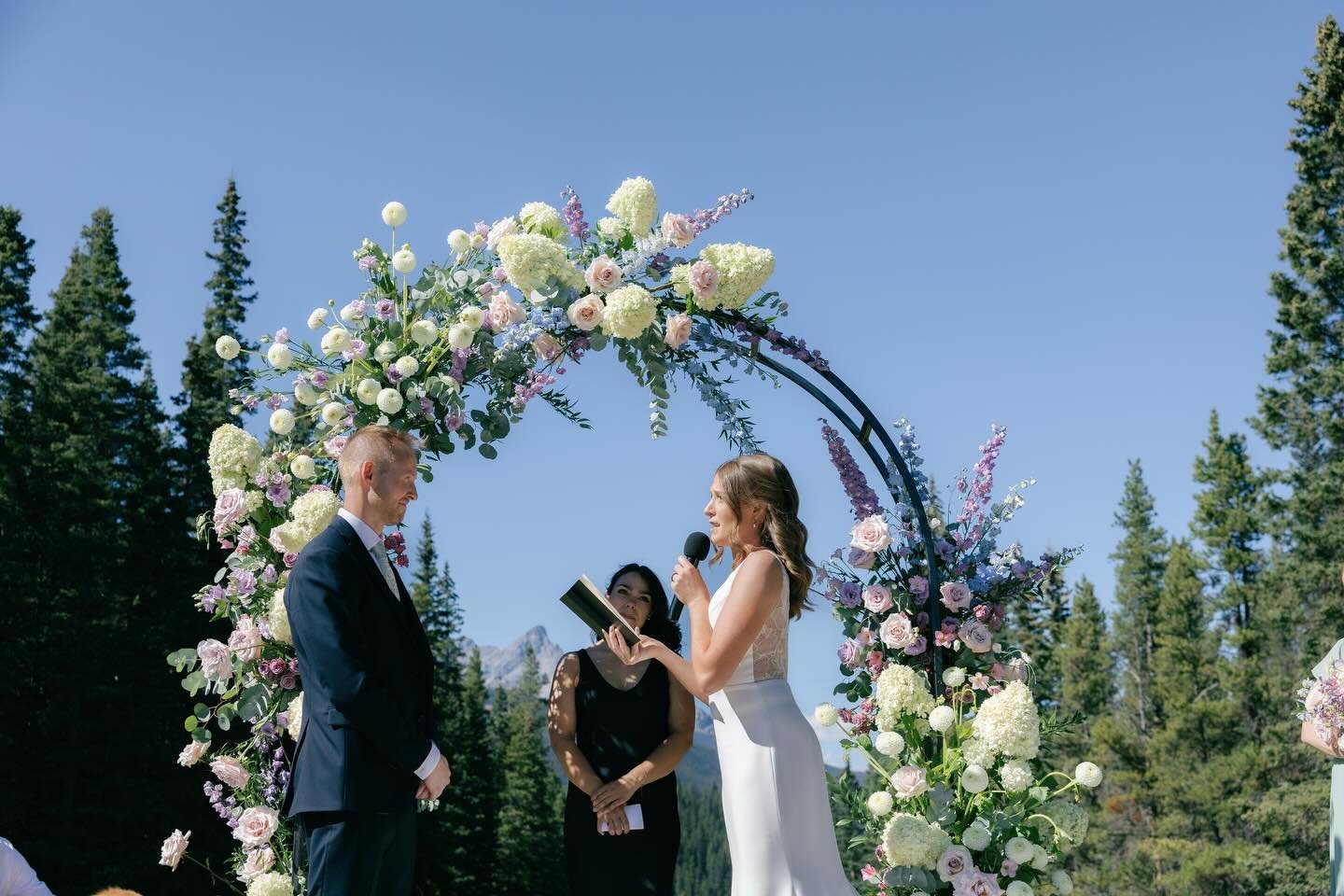 I&rsquo;m a huge fan of real flowers. Holding something on your wedding day that has been grown and designed specifically to end up in your hands is a beautiful thing, or having an arrangement exist purely to bring your ceremony or reception to life,