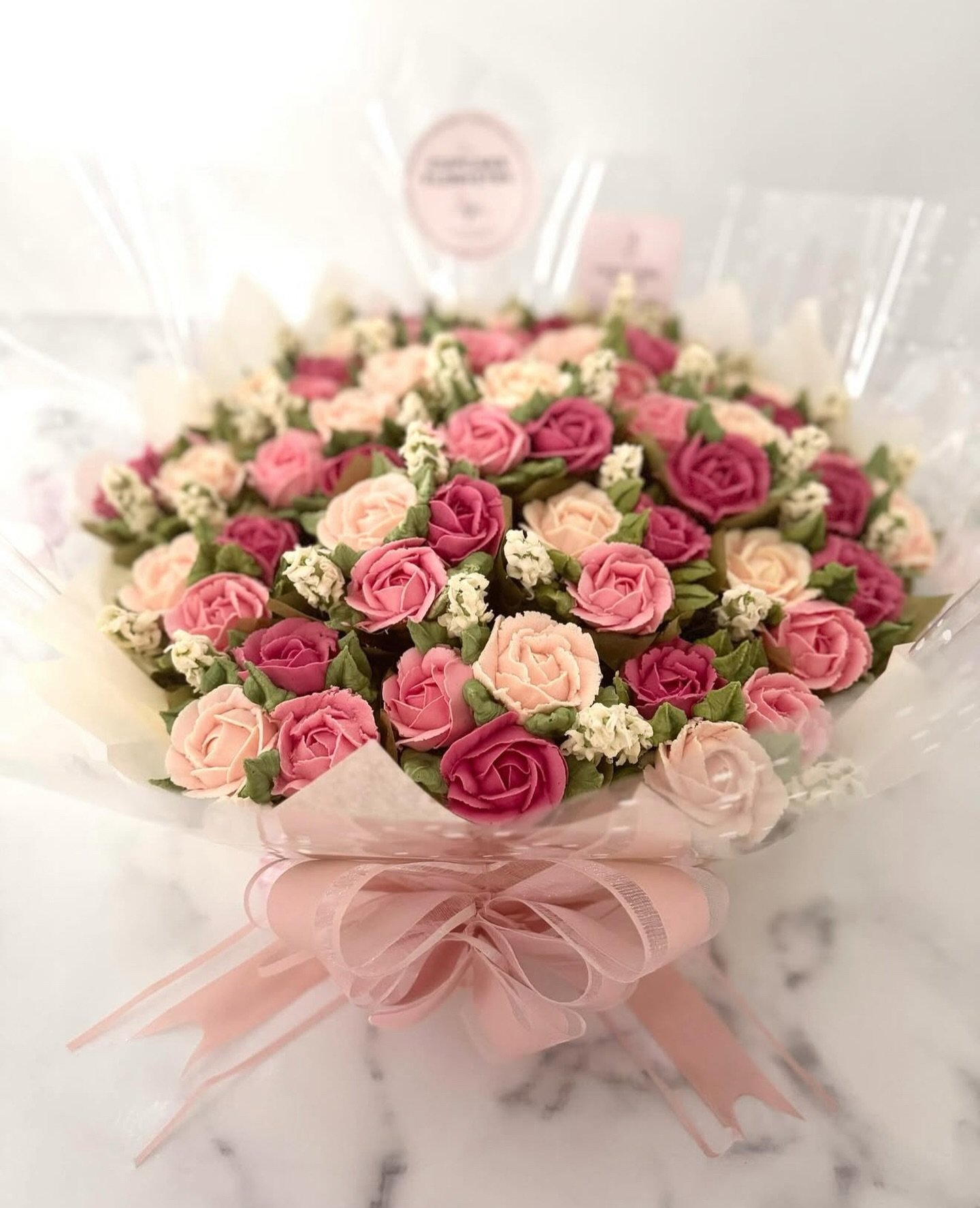 Can you guess how many cuppies are in this bouquet by @the.cupcake.floristry 

Cupcakes and Photography by&nbsp;@the.cupcake.floristry 
100% Cupcake Retreats Hosted by&nbsp;@melooau&nbsp;#cupcakeretreats&nbsp;#floralcupcakes&nbsp;#creative&nbsp;#food