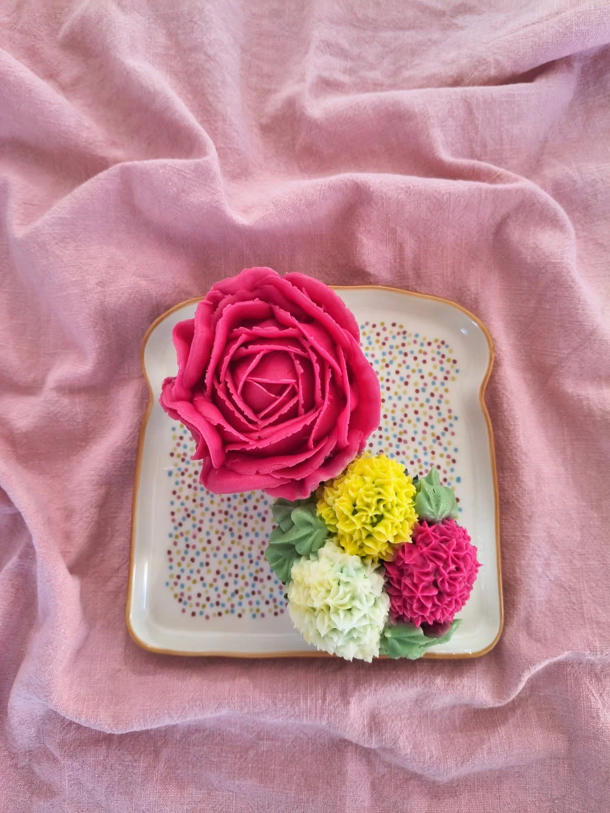 brooke-buttercream-floral.jpg