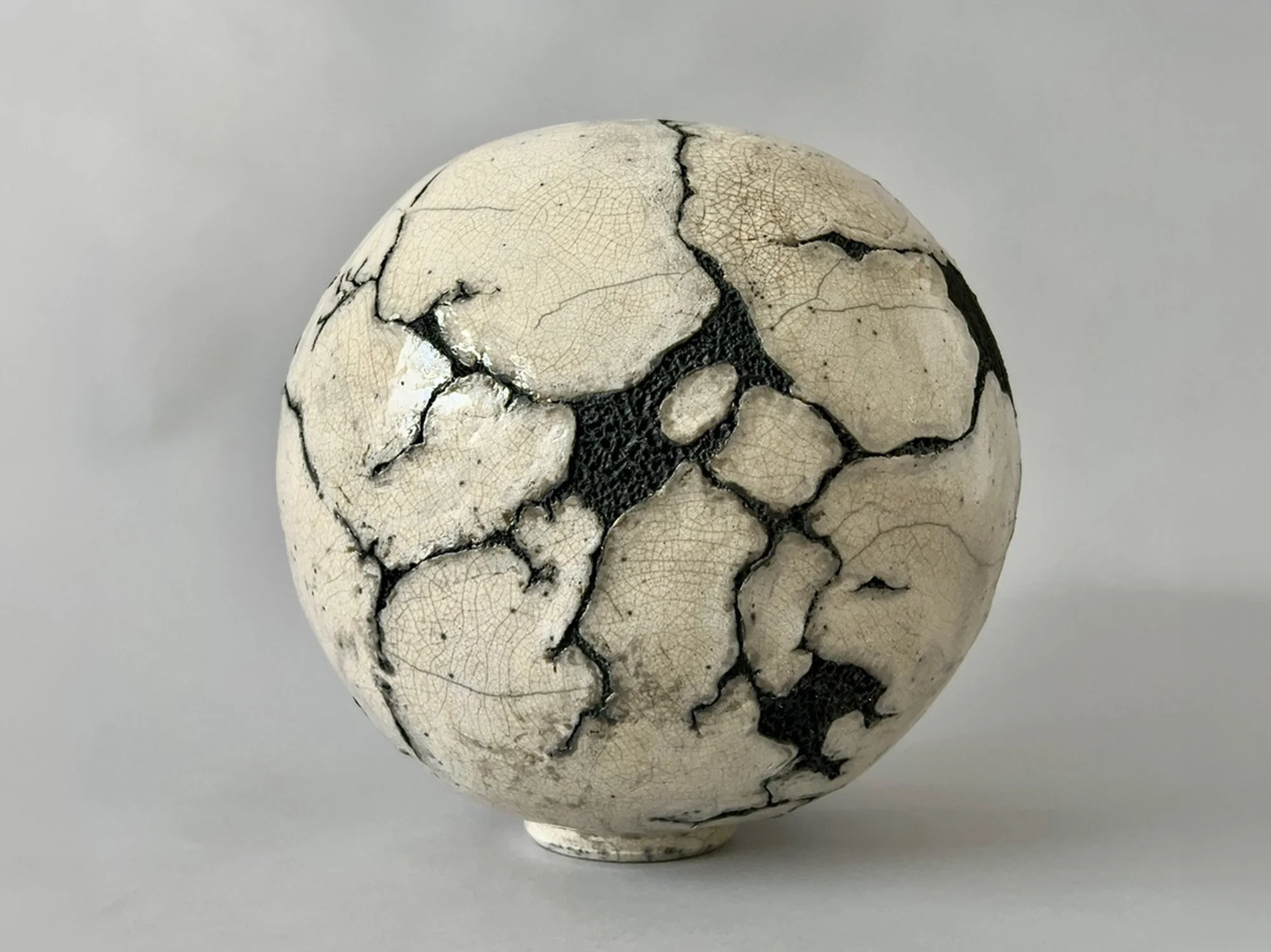 Marri - Struck I, Seed pod 565, 2025