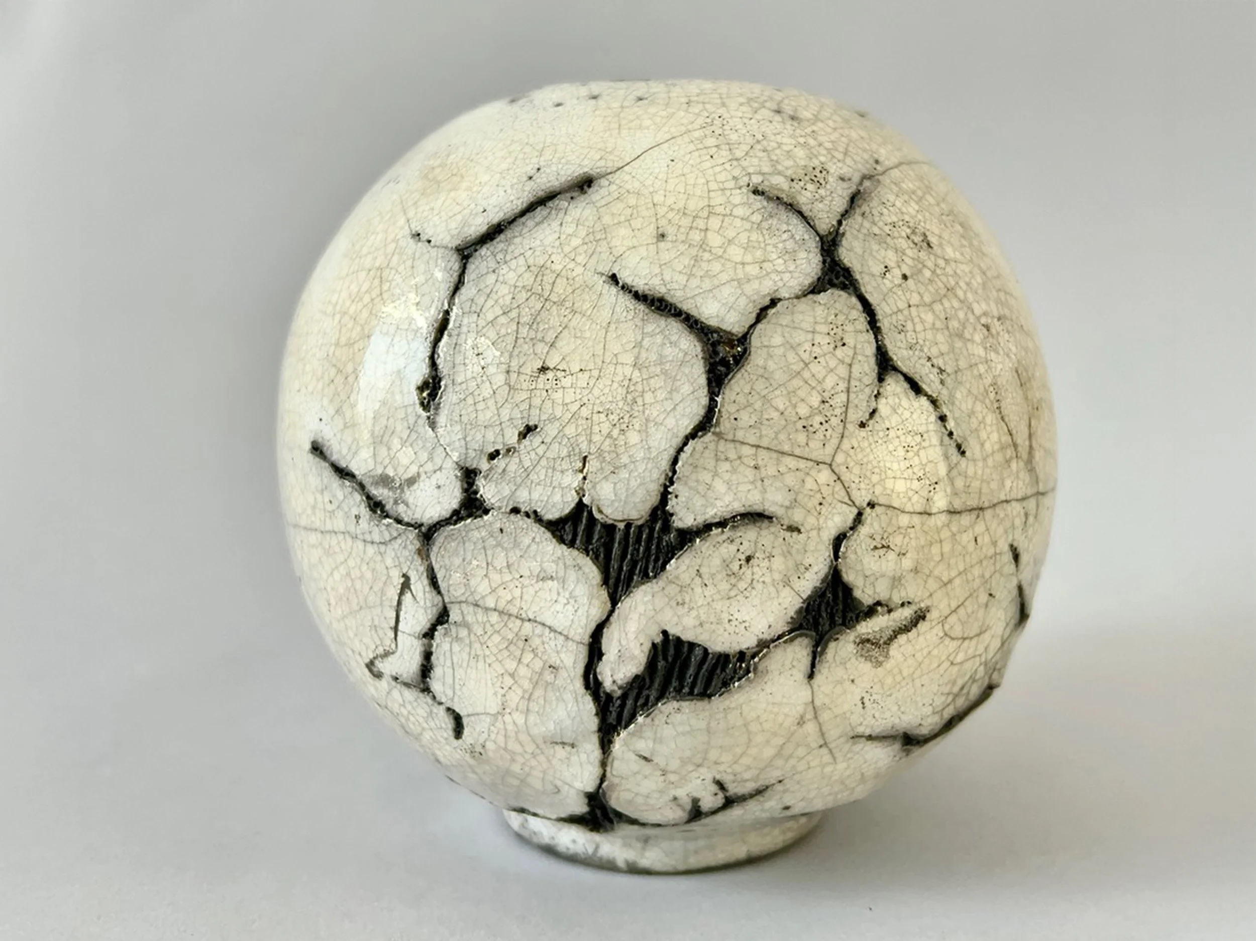 Marri Jars - Medium - seed pod 560, 2025